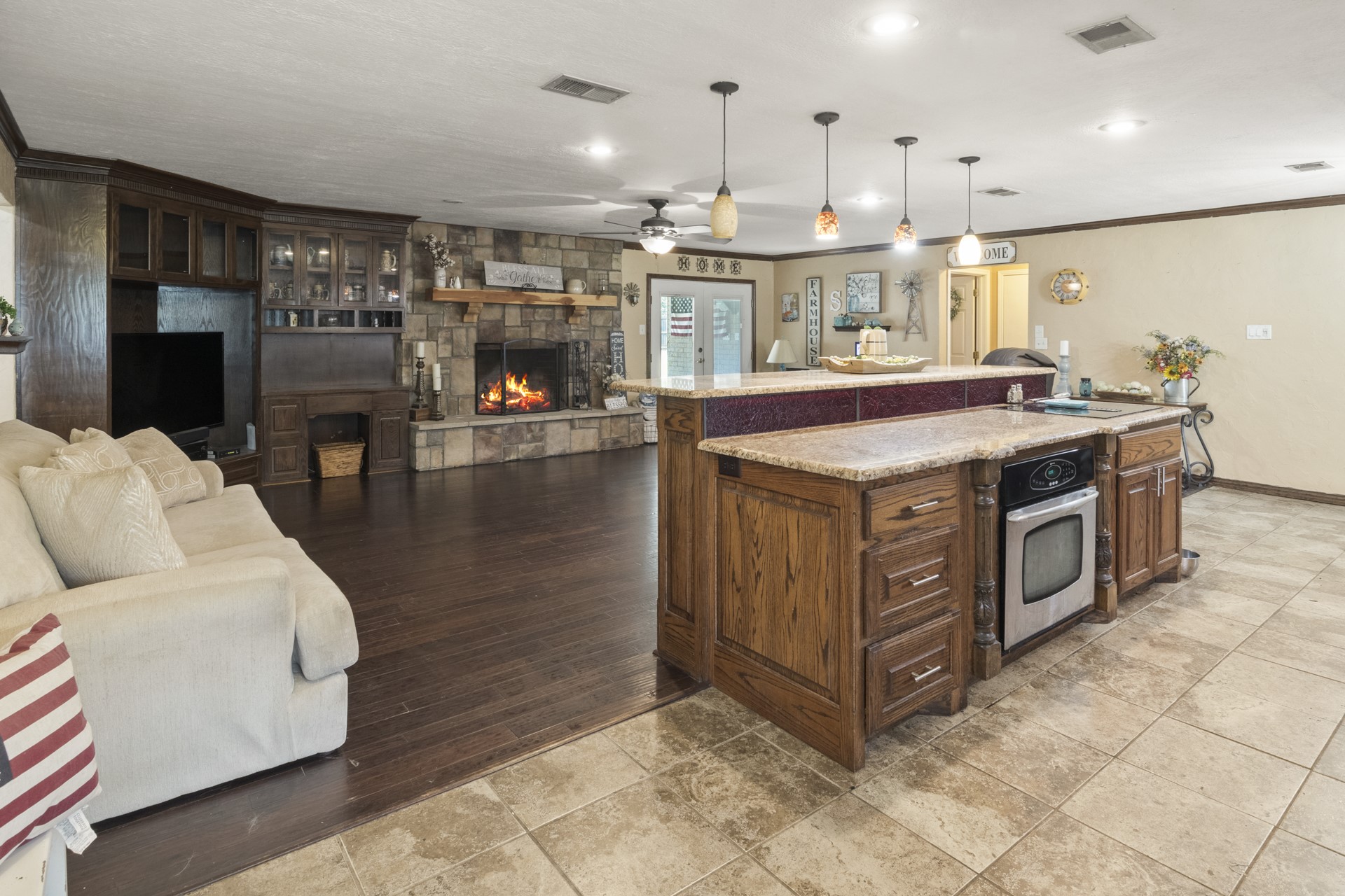 305 Country Club Lane