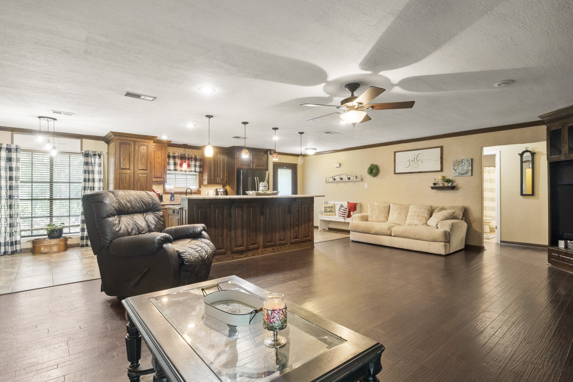 305 Country Club Lane