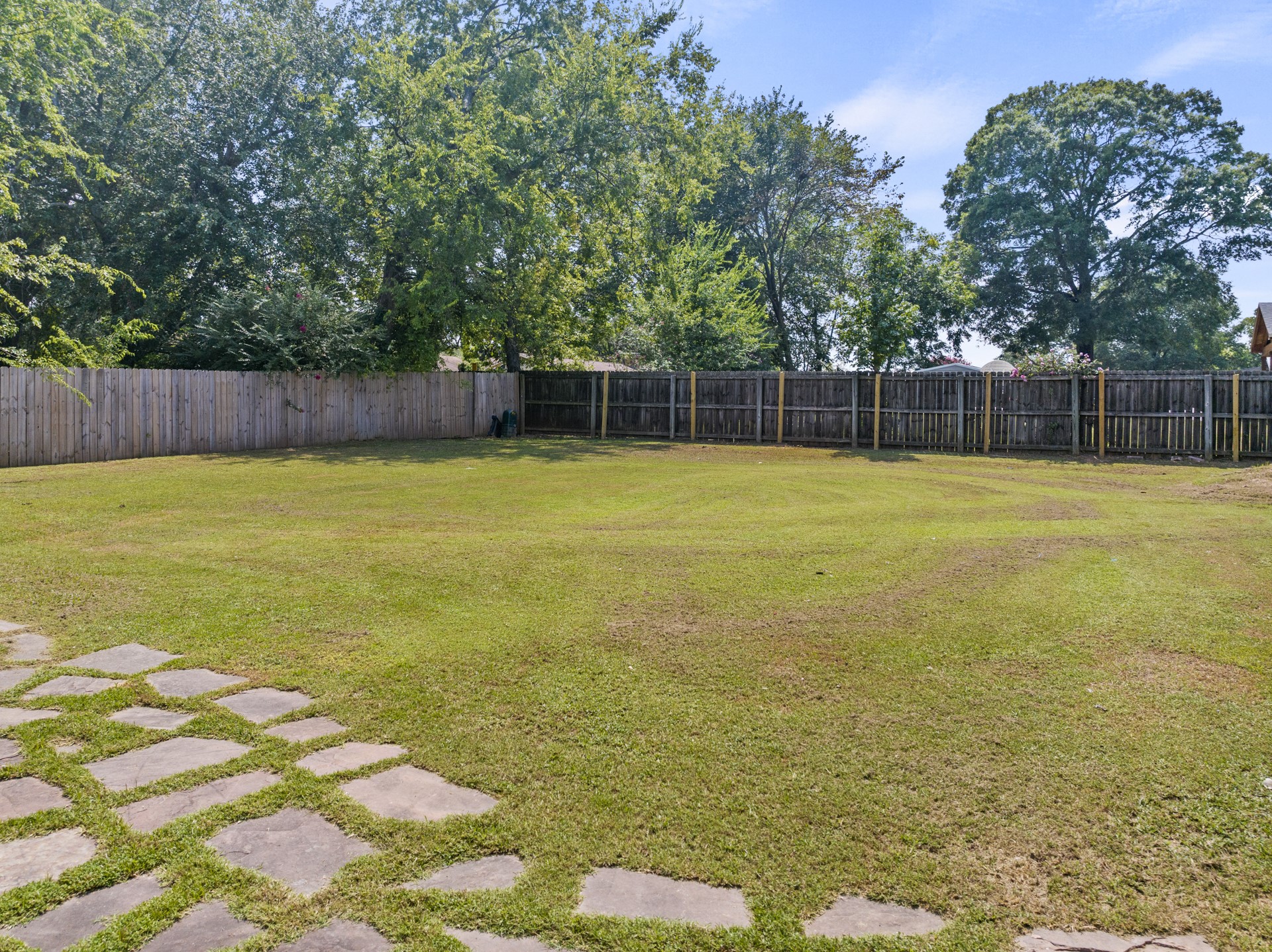 305 Country Club Lane