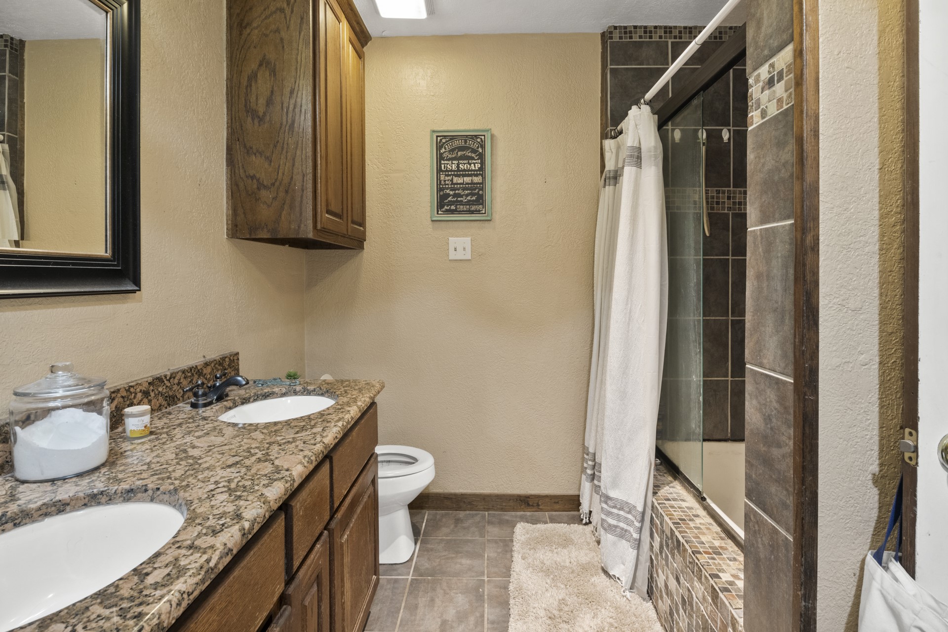 305 Country Club Lane