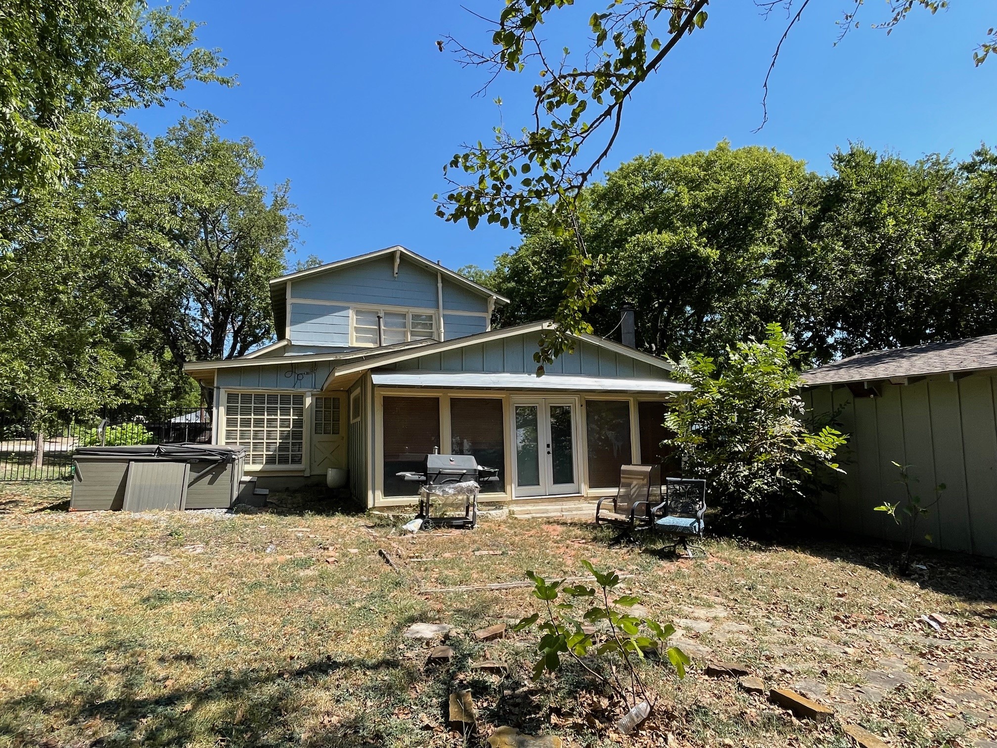 406 Summit Street