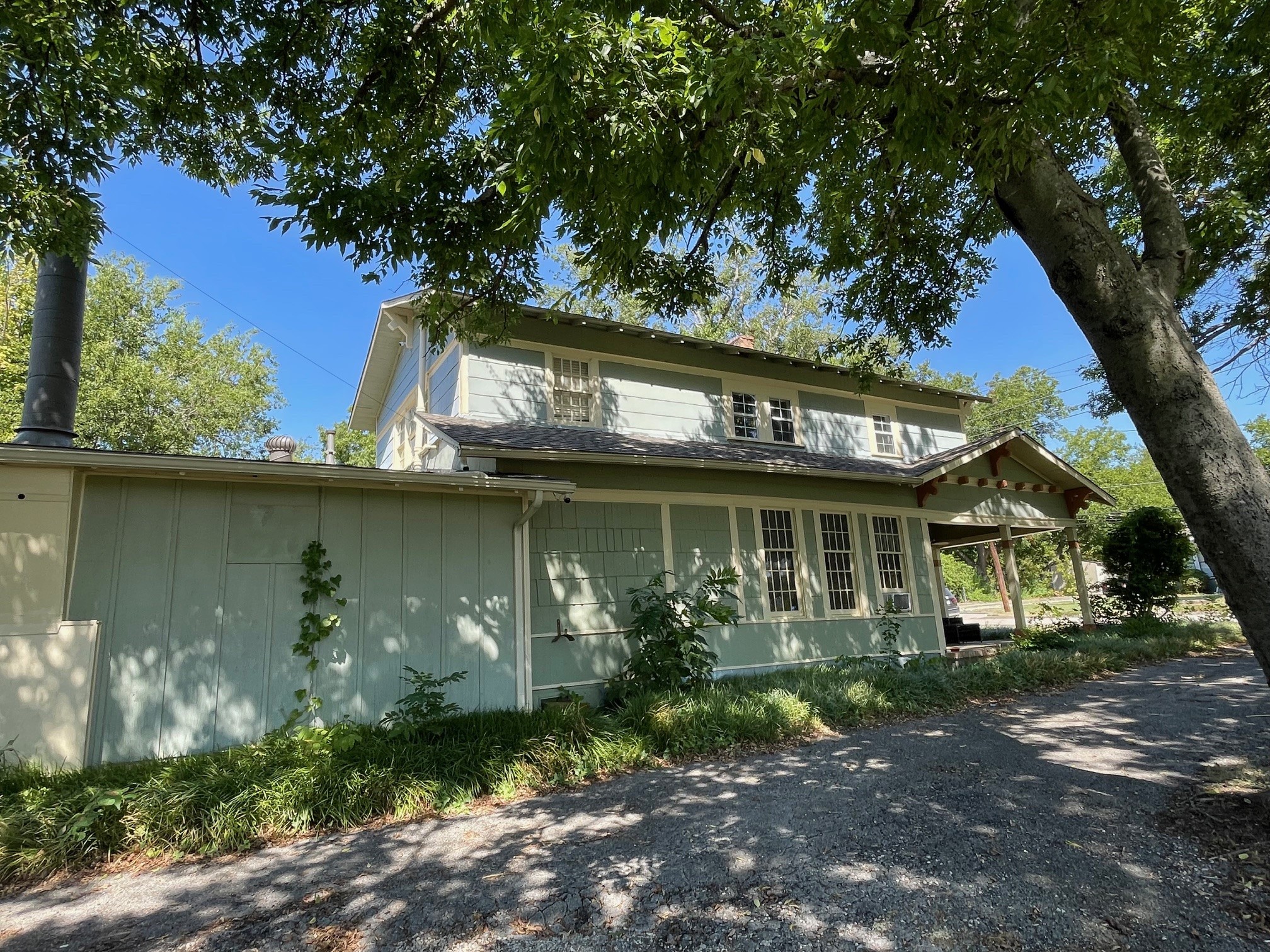 406 Summit Street