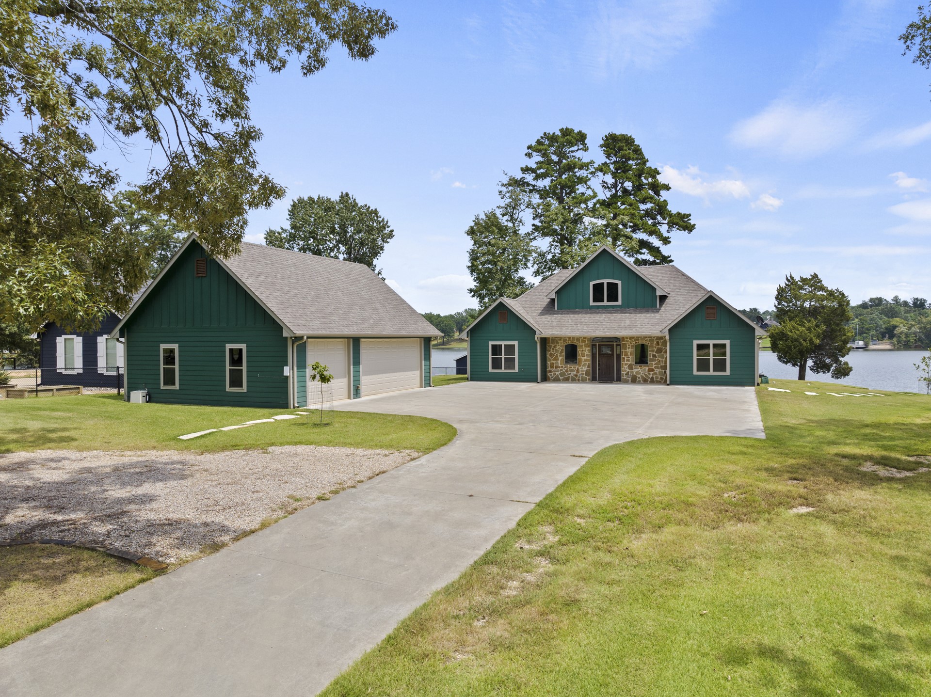 121 County Road 2317