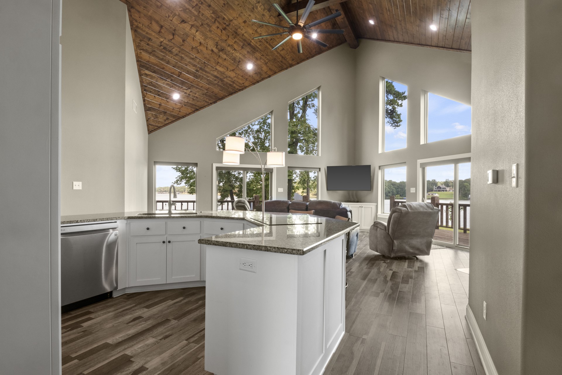 121 County Road 2317