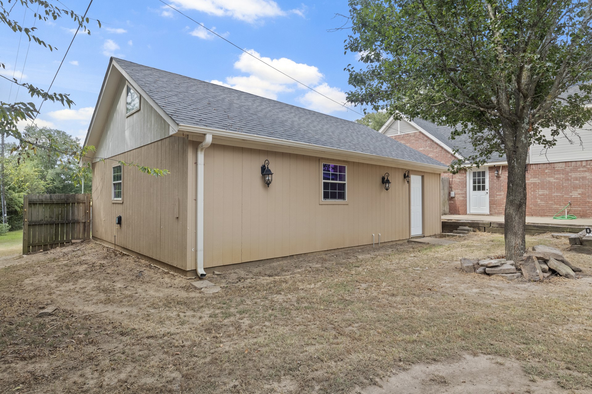 2704 Silver Creek Trail