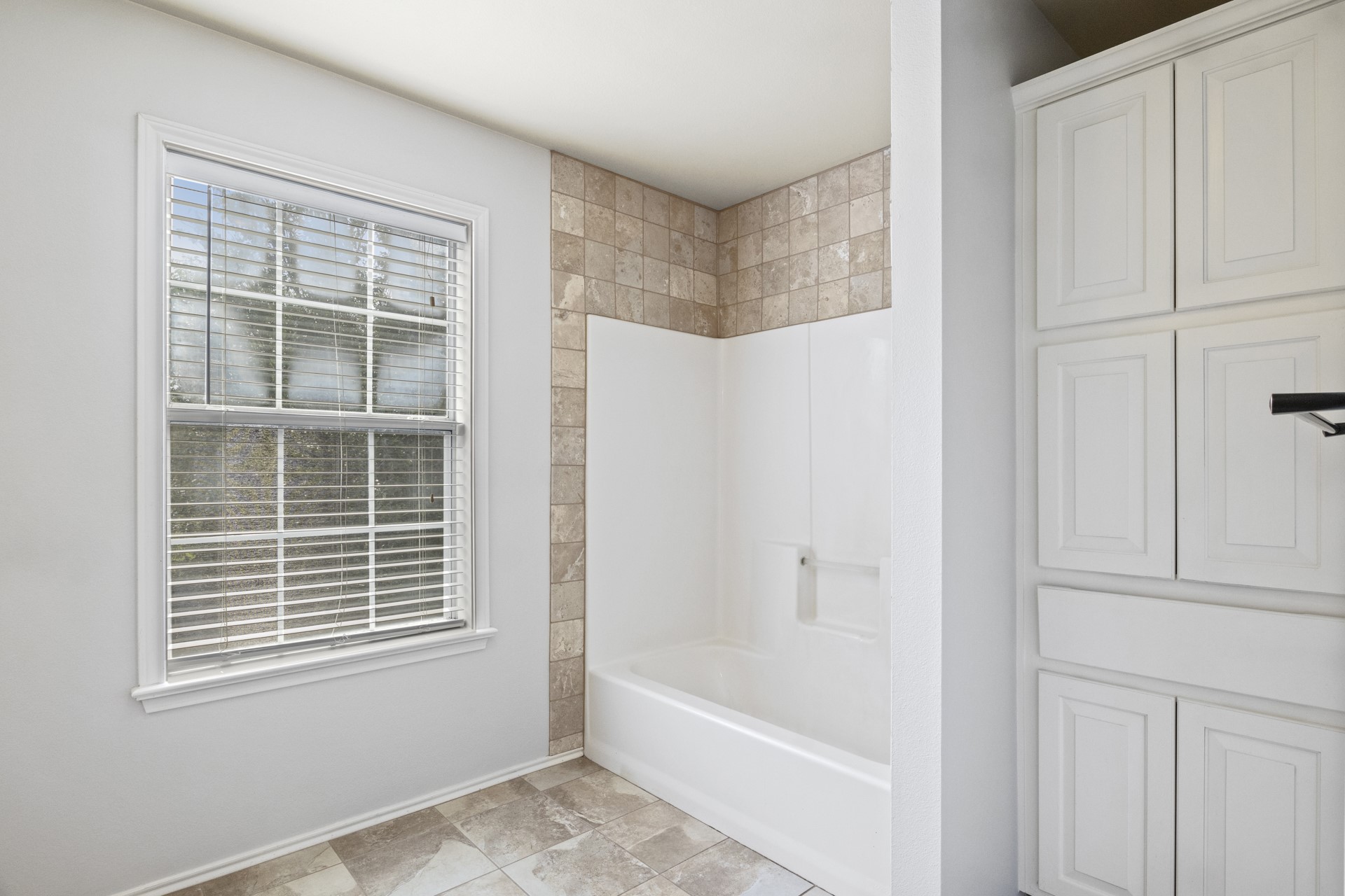 2704 Silver Creek Trail