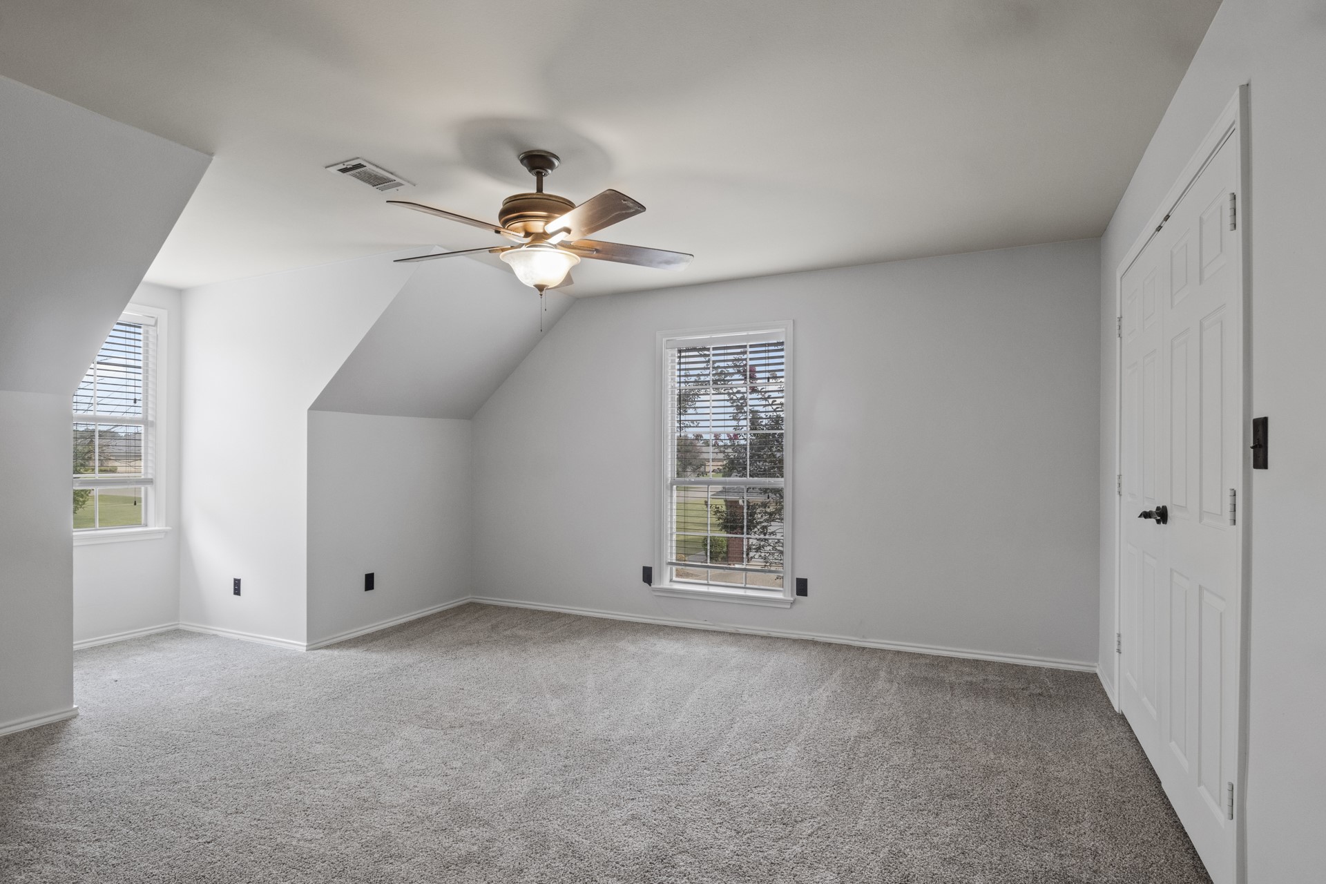 2704 Silver Creek Trail
