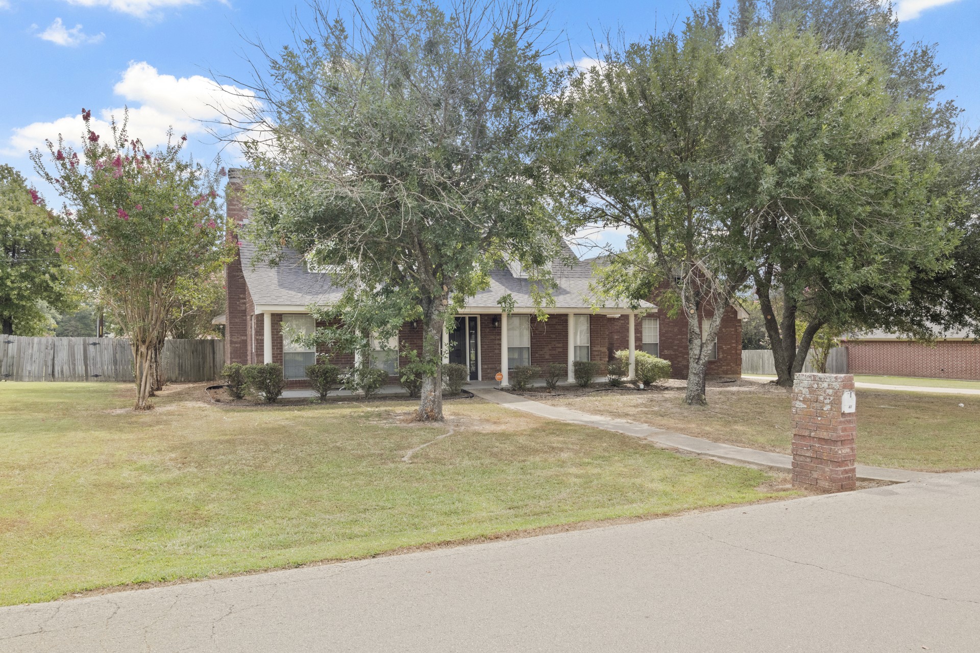 2704 Silver Creek Trail