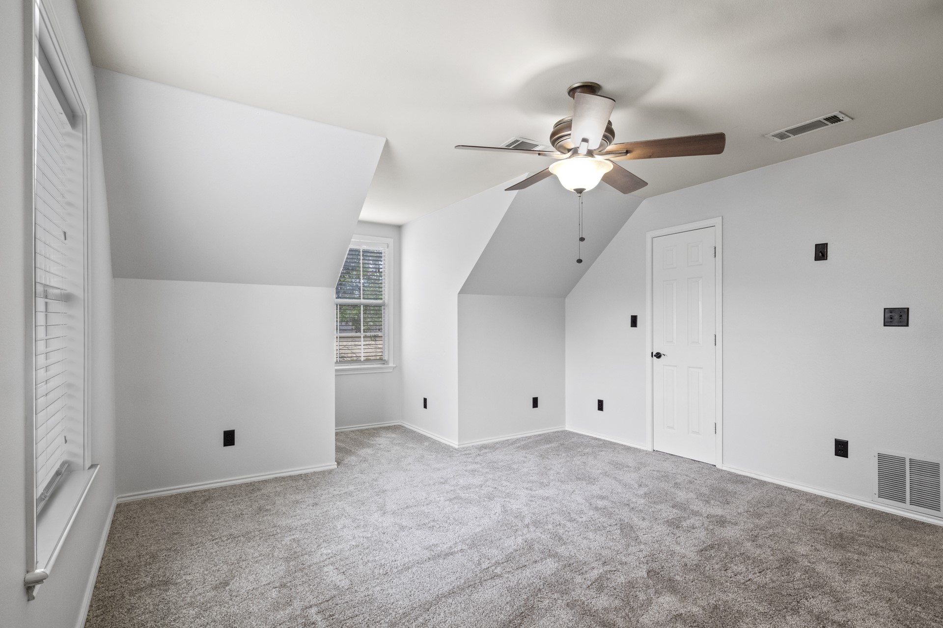 2704 Silver Creek Trail