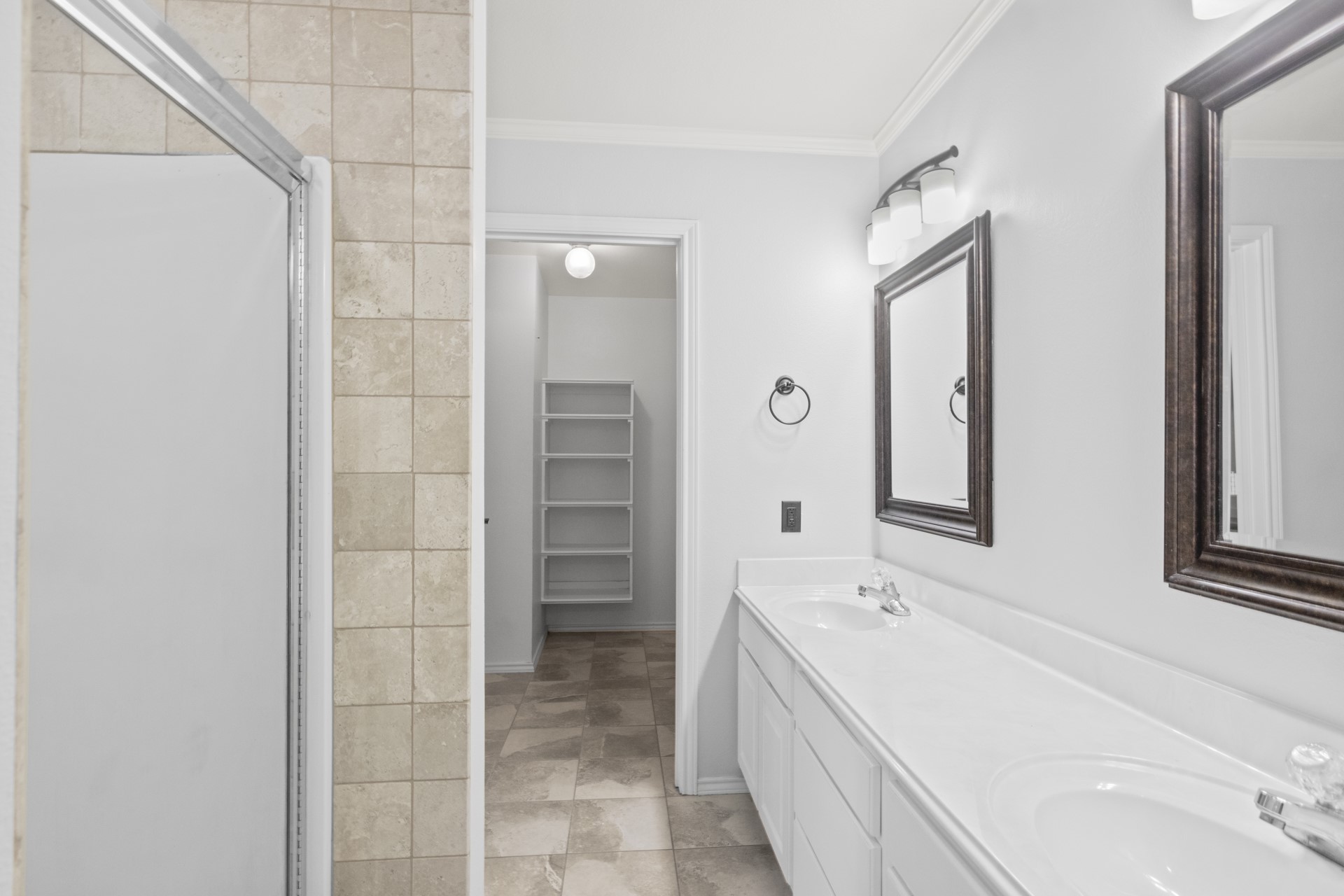 2704 Silver Creek Trail