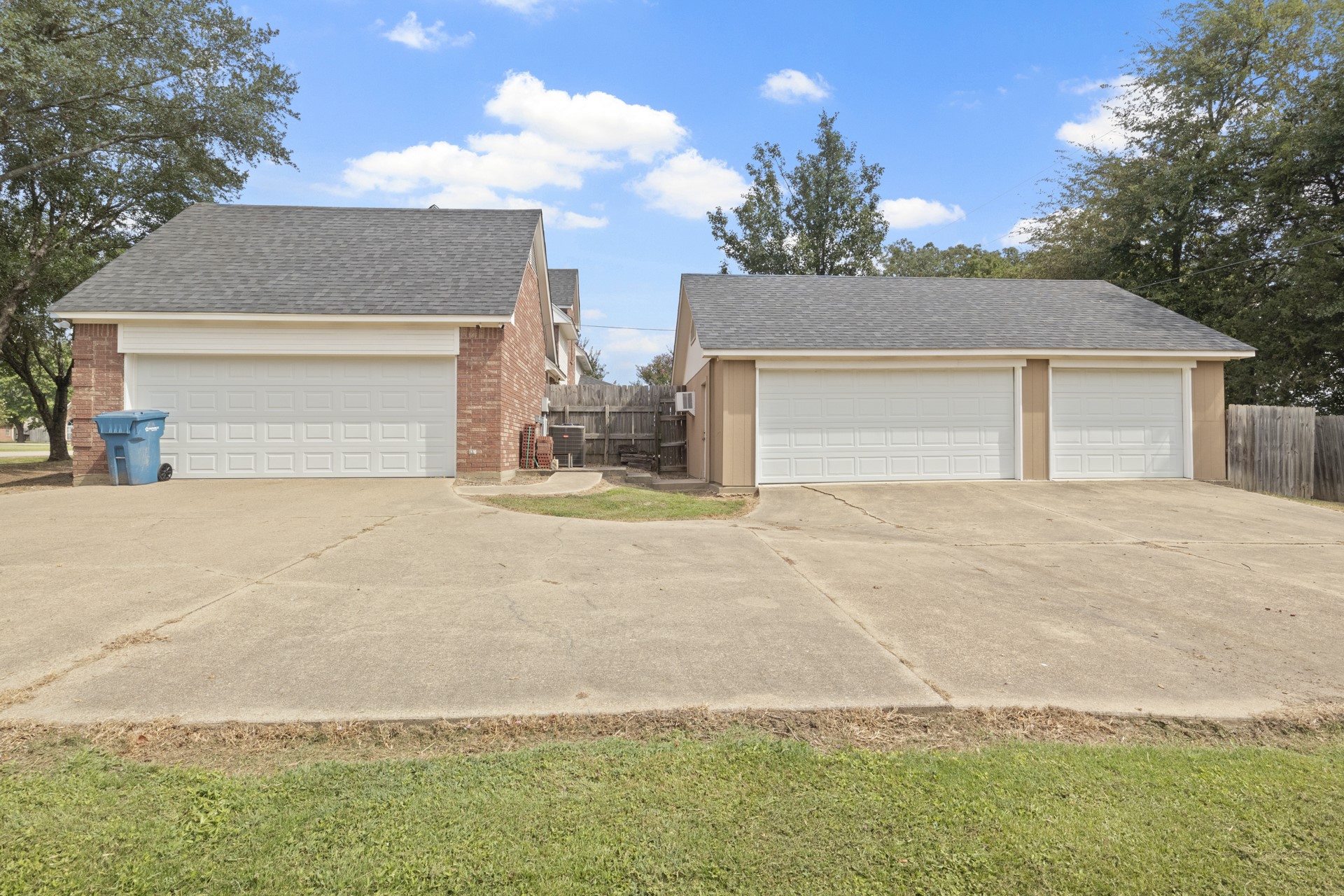 2704 Silver Creek Trail