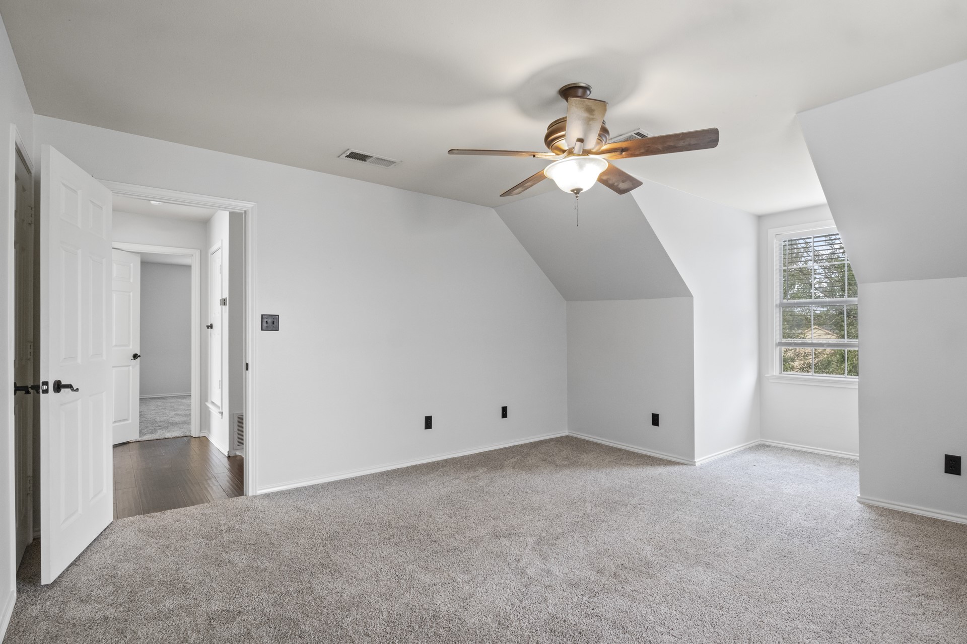 2704 Silver Creek Trail