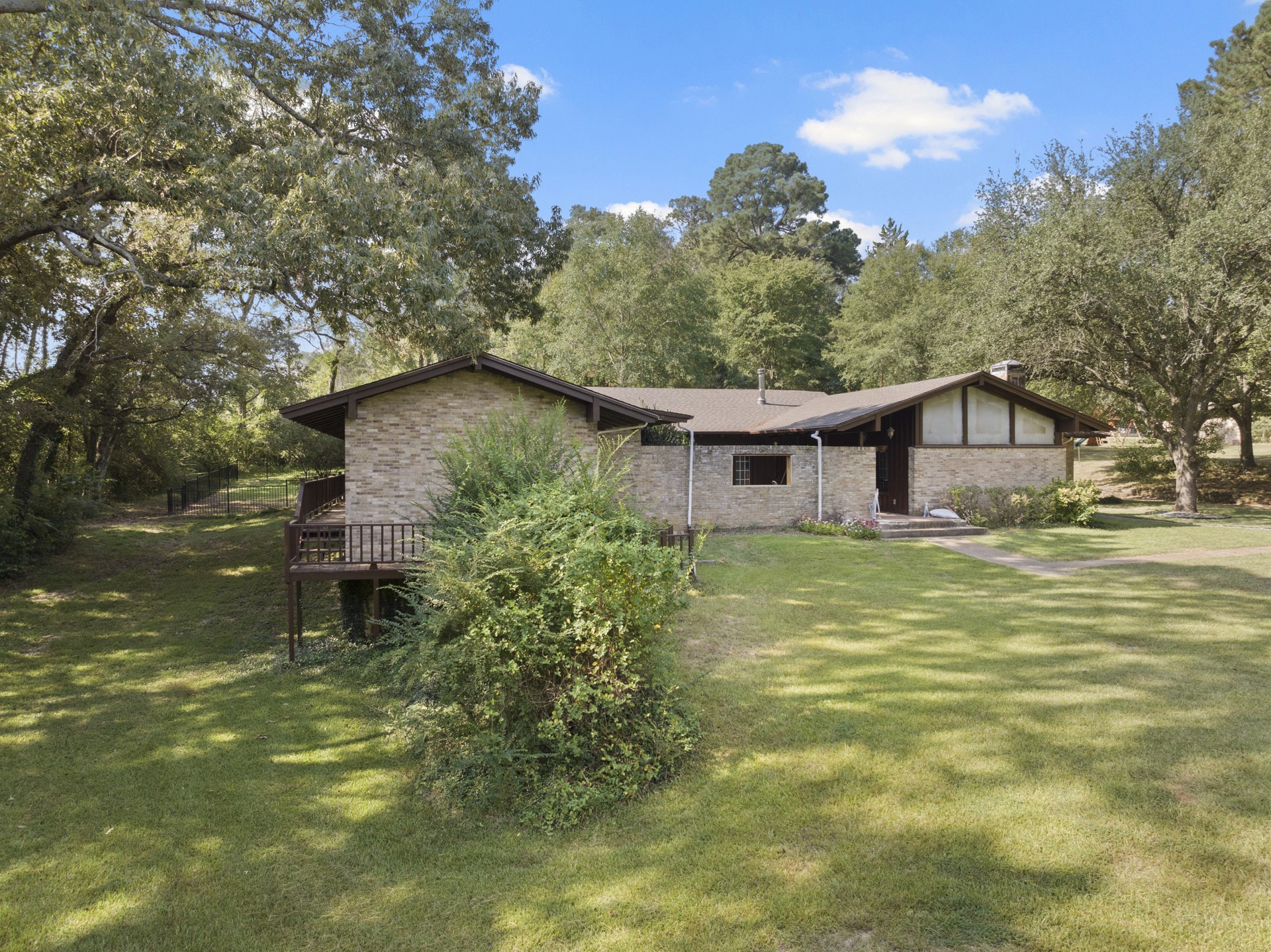 609 Daingerfield Street