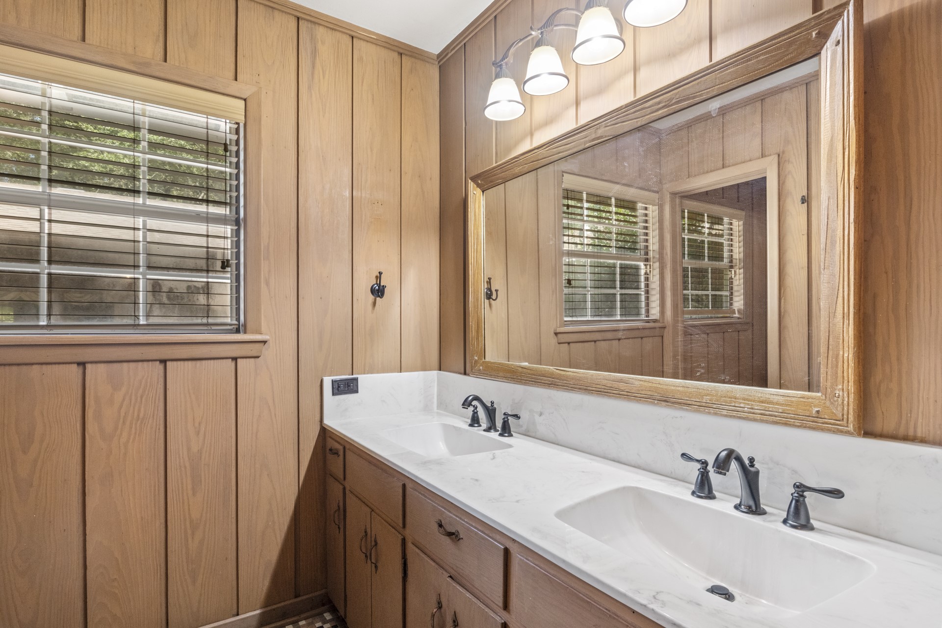 609 Daingerfield Street