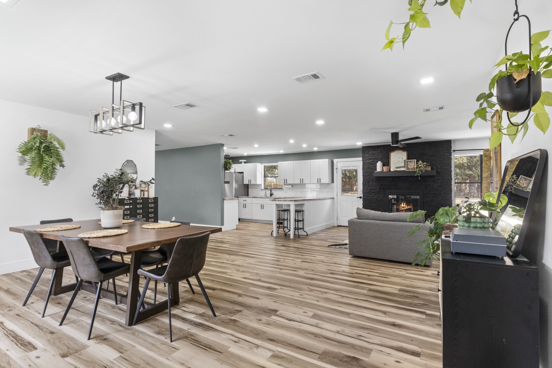 4173 E Hwy 67