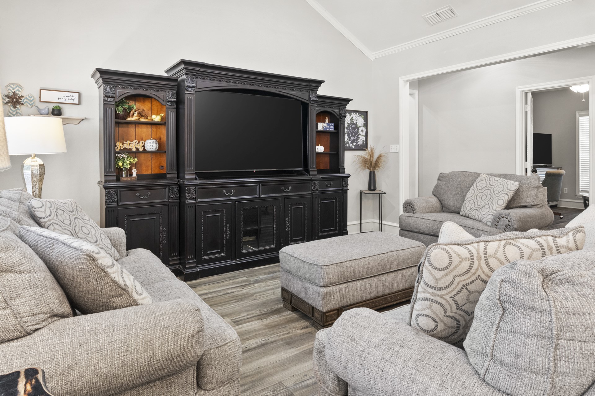117 Mockingbird Lane