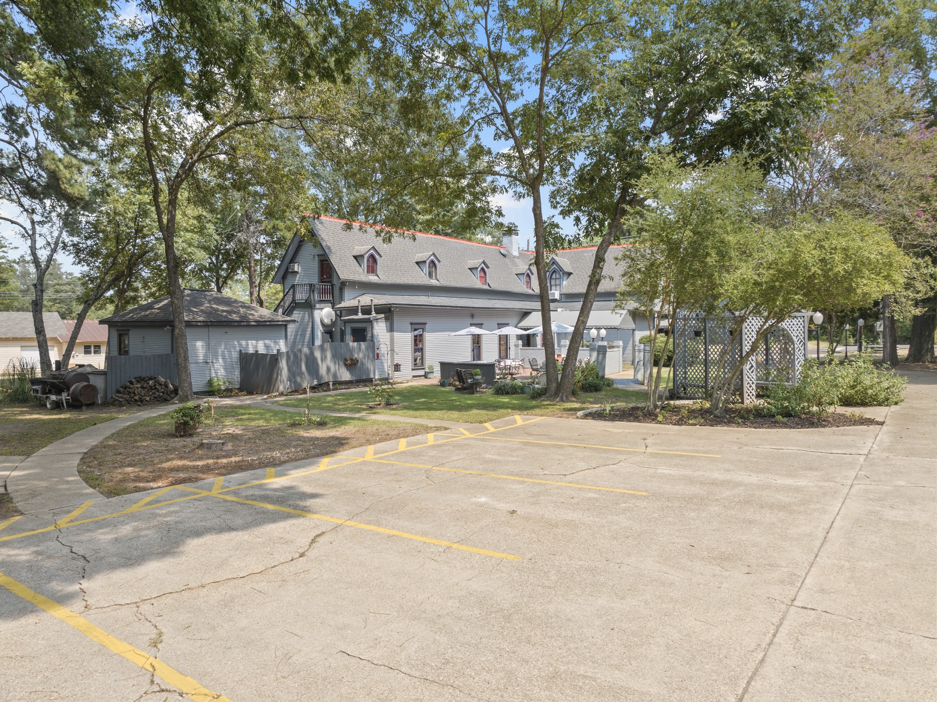 302 Mount Pleasant Street