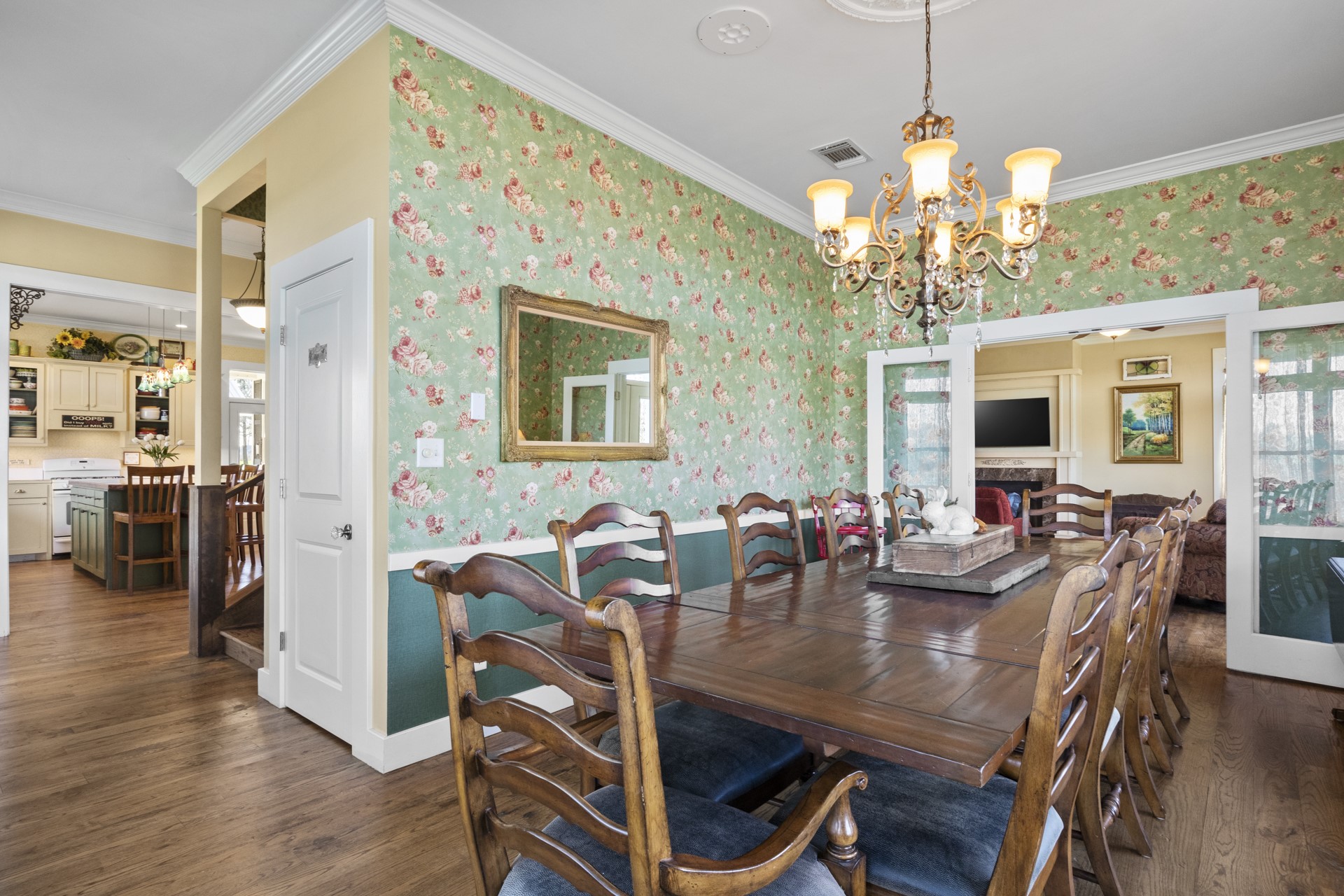 101 County Road 1233