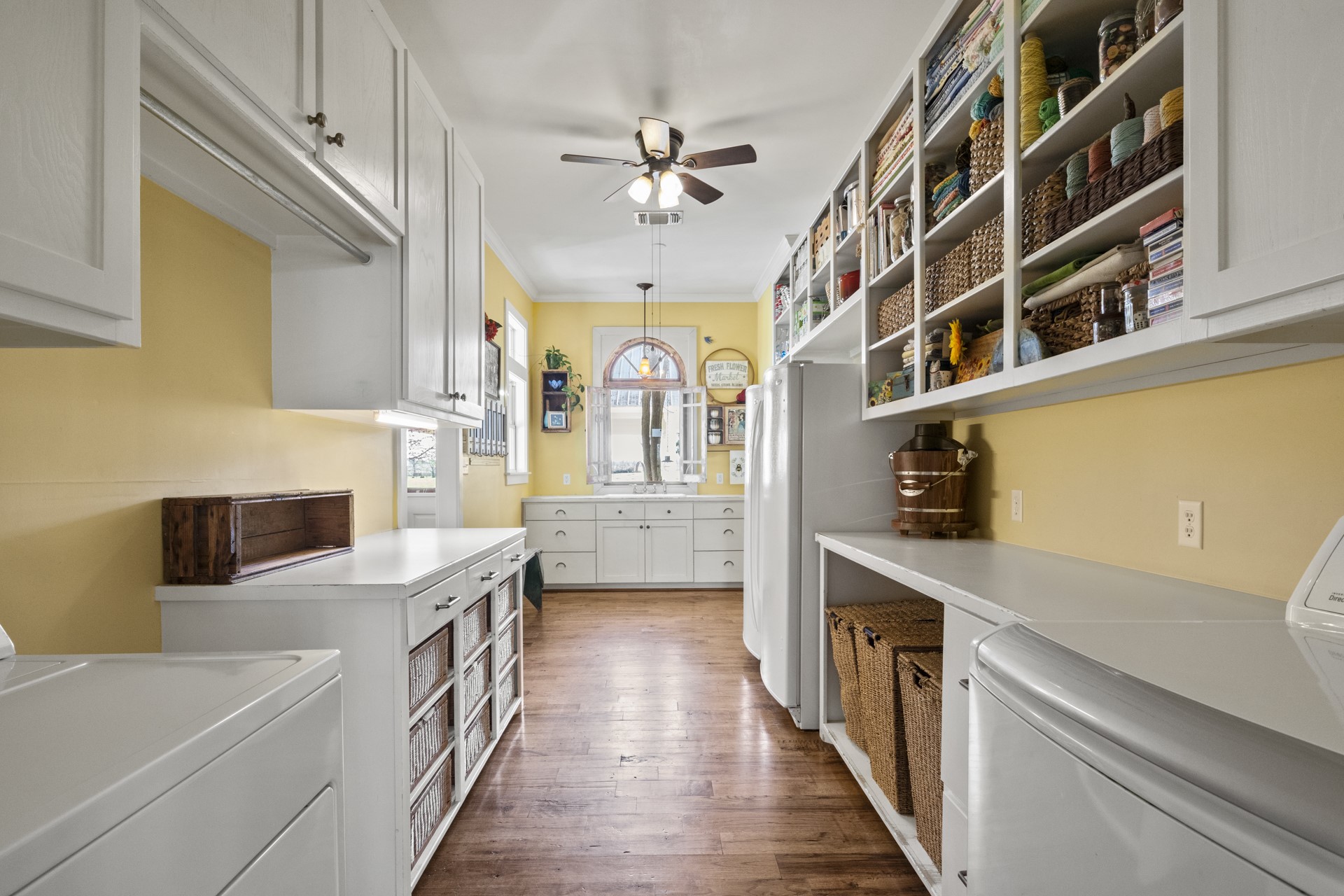 101 County Road 1233