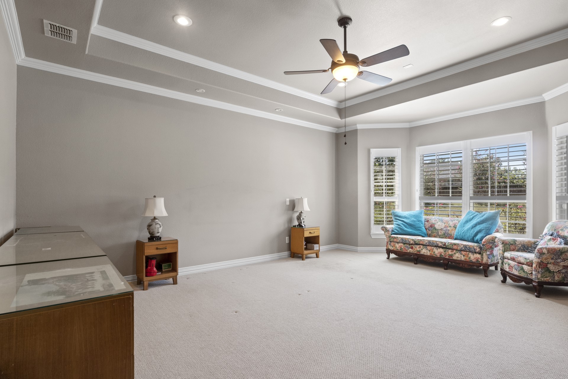 136 Private Road 54166
