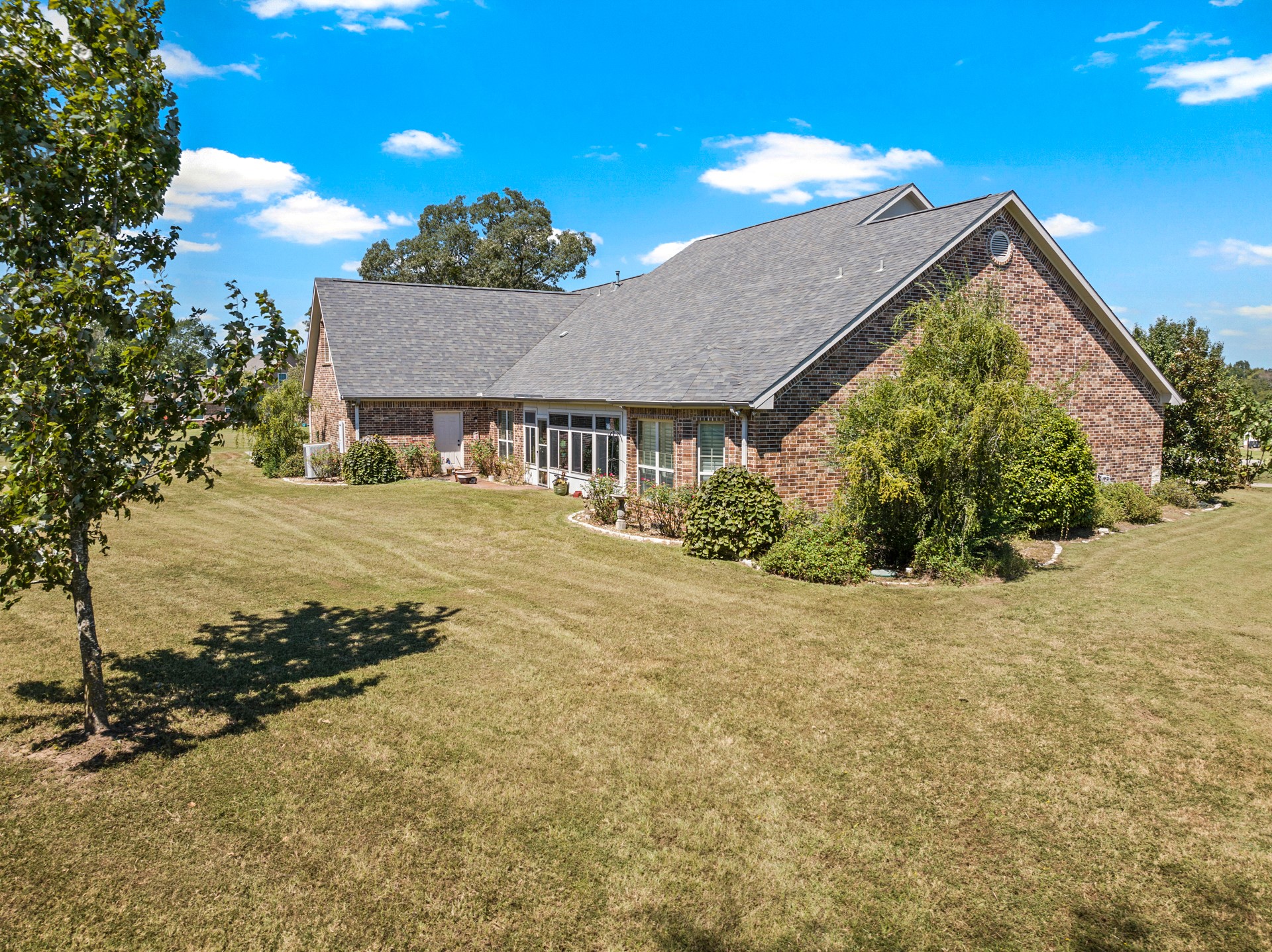 136 Private Road 54166