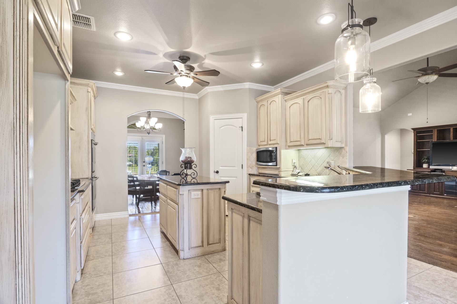 136 Private Road 54166