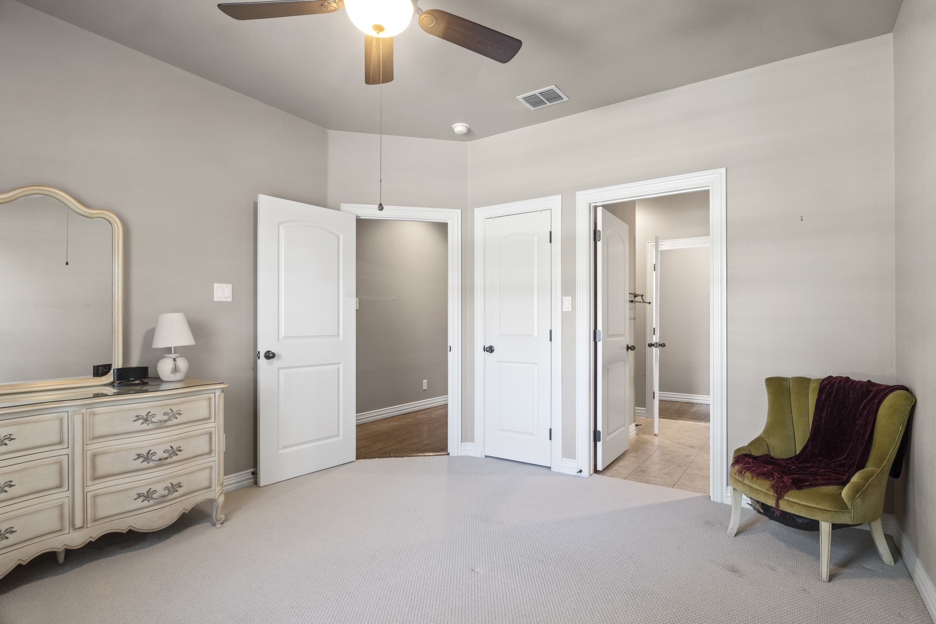 136 Private Road 54166