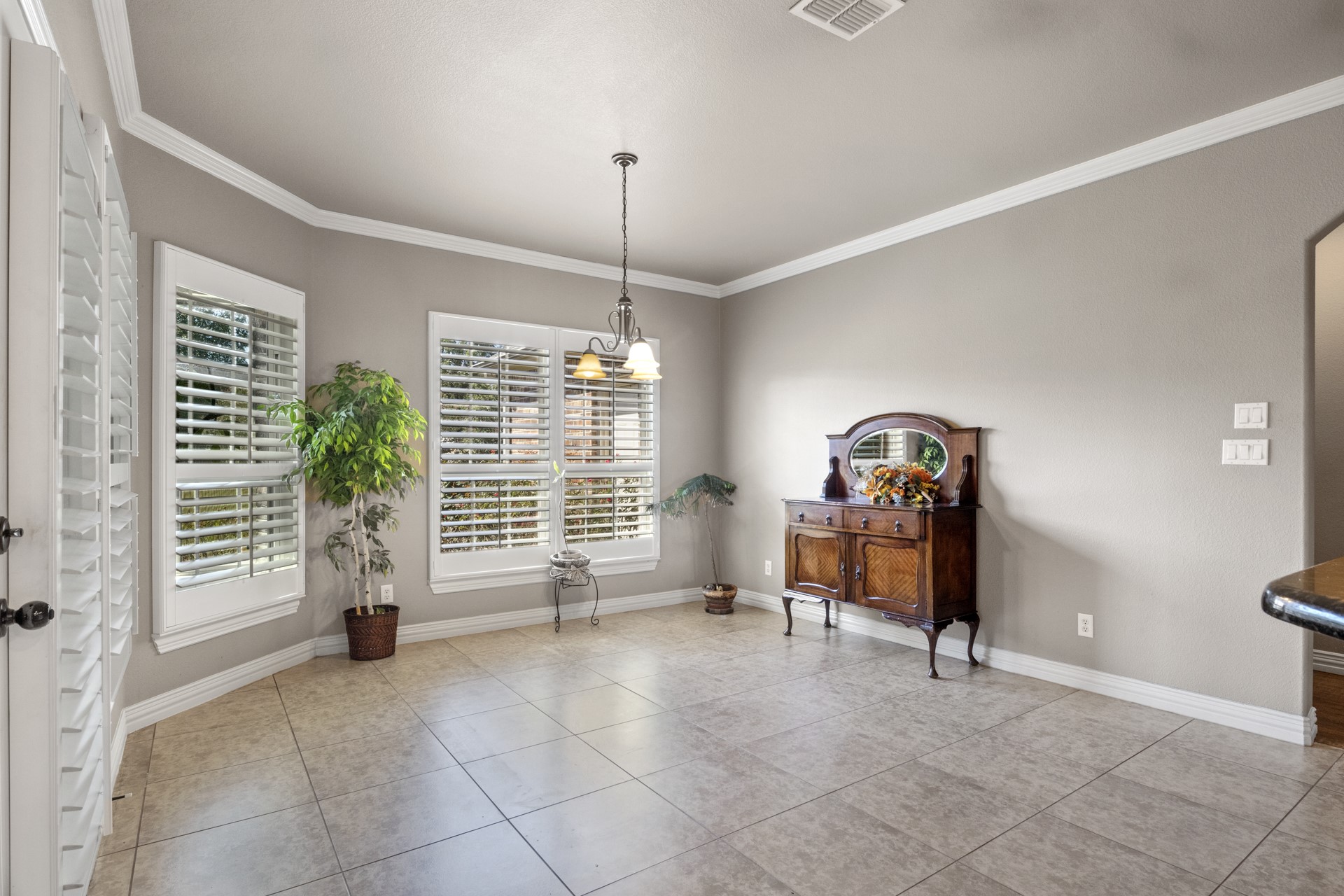 136 Private Road 54166