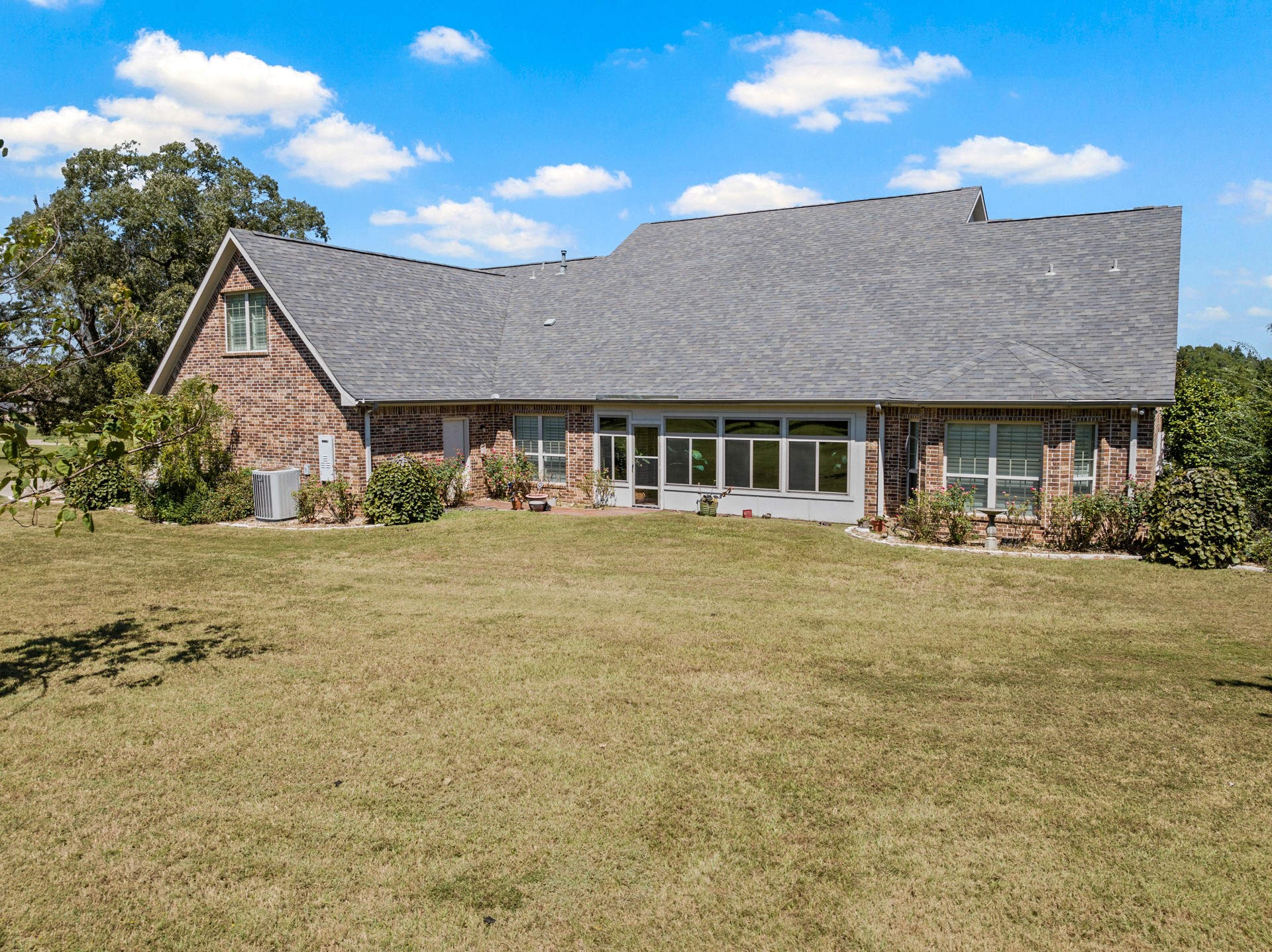 136 Private Road 54166
