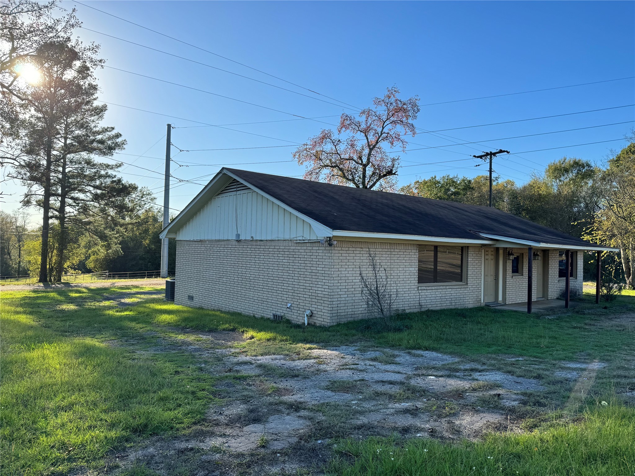 195 County Road 2100 Highway 11