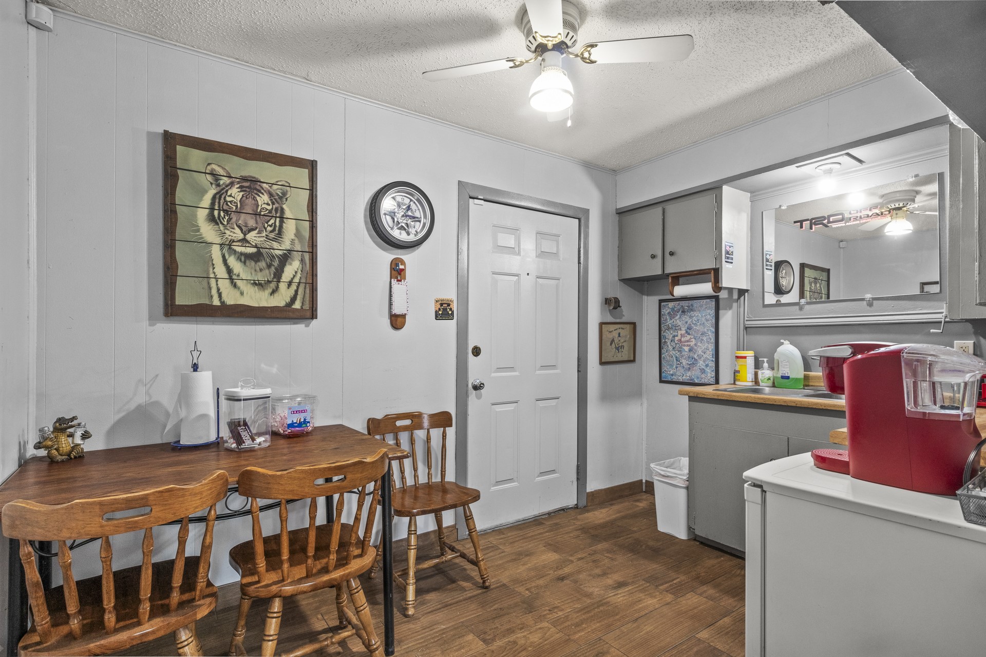 1706 W Ferguson Road