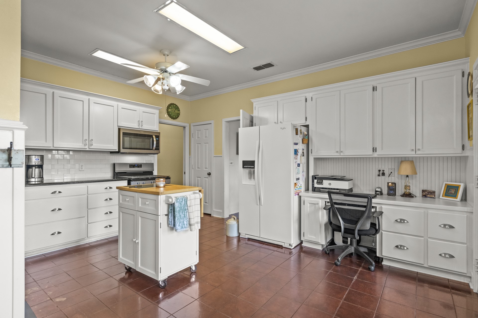 822 Alexander Road