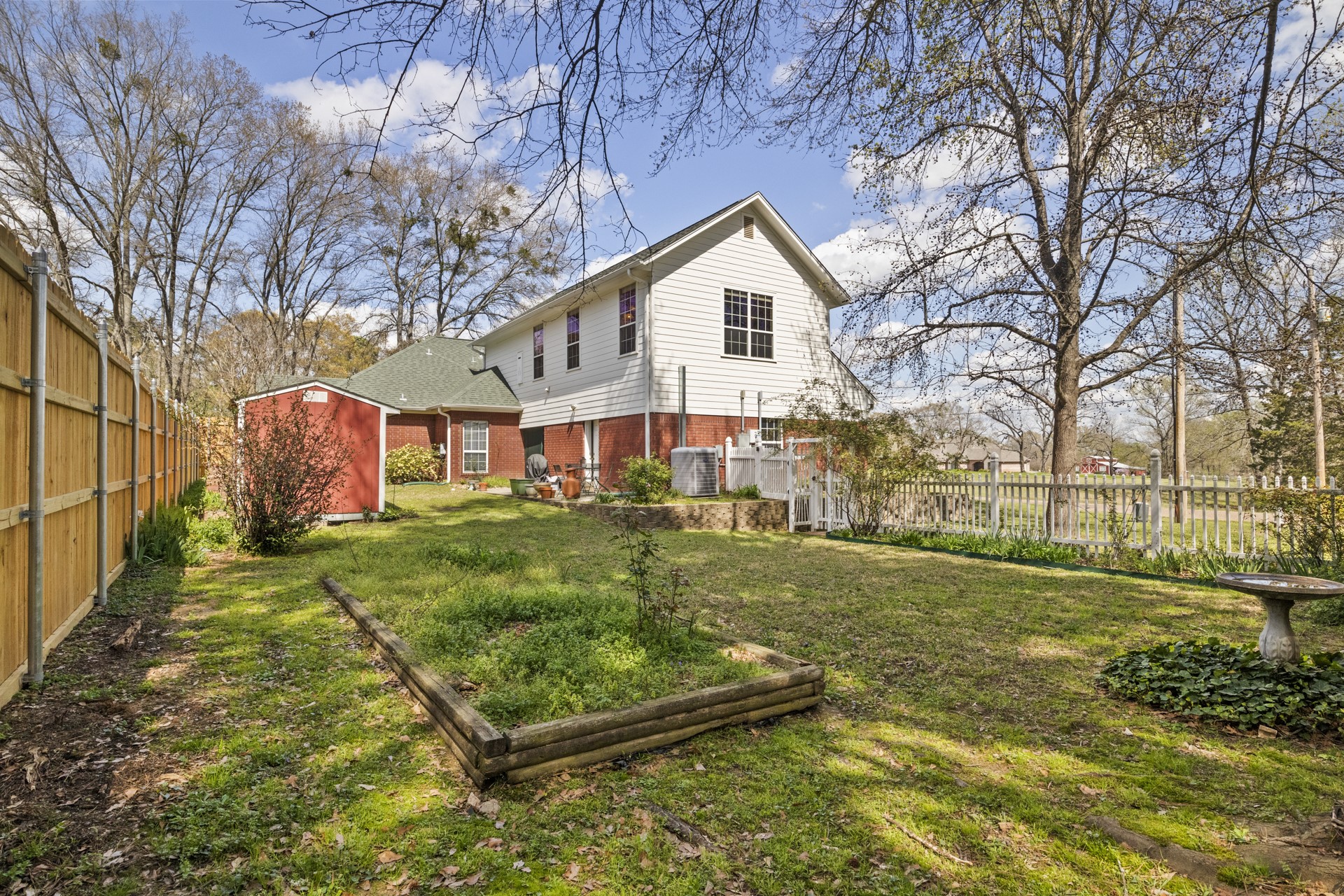 822 Alexander Road