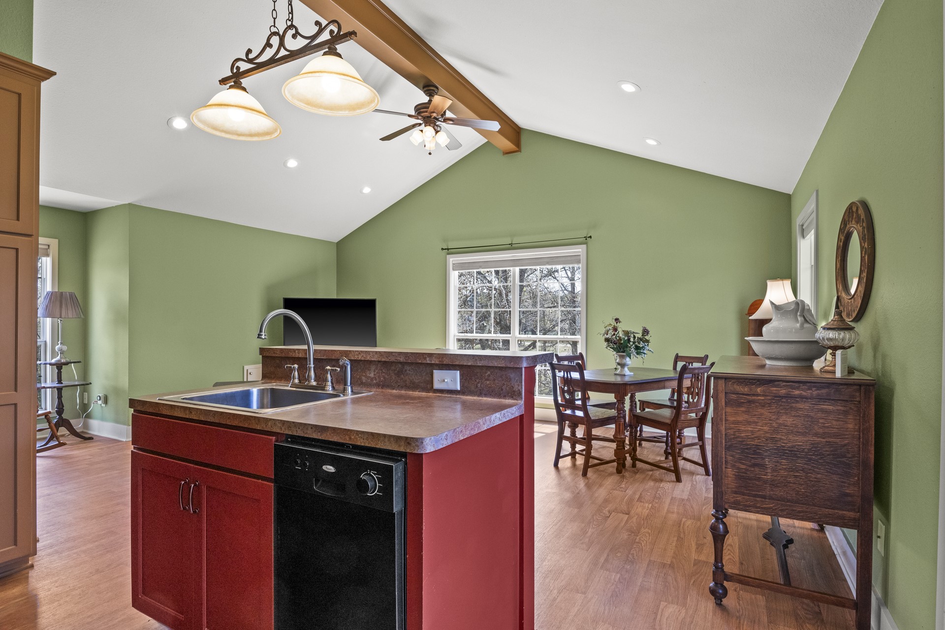 822 Alexander Road
