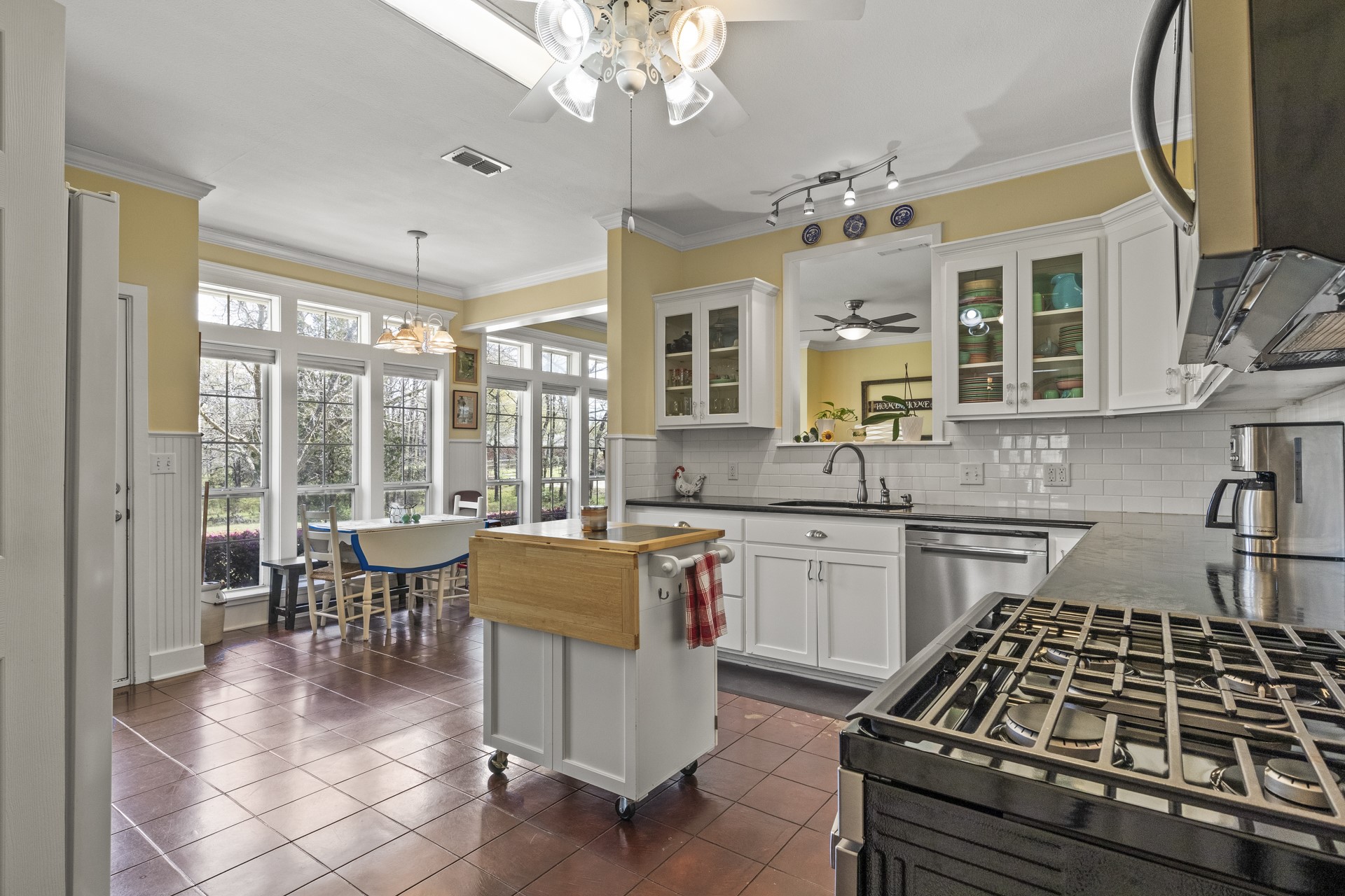 822 Alexander Road