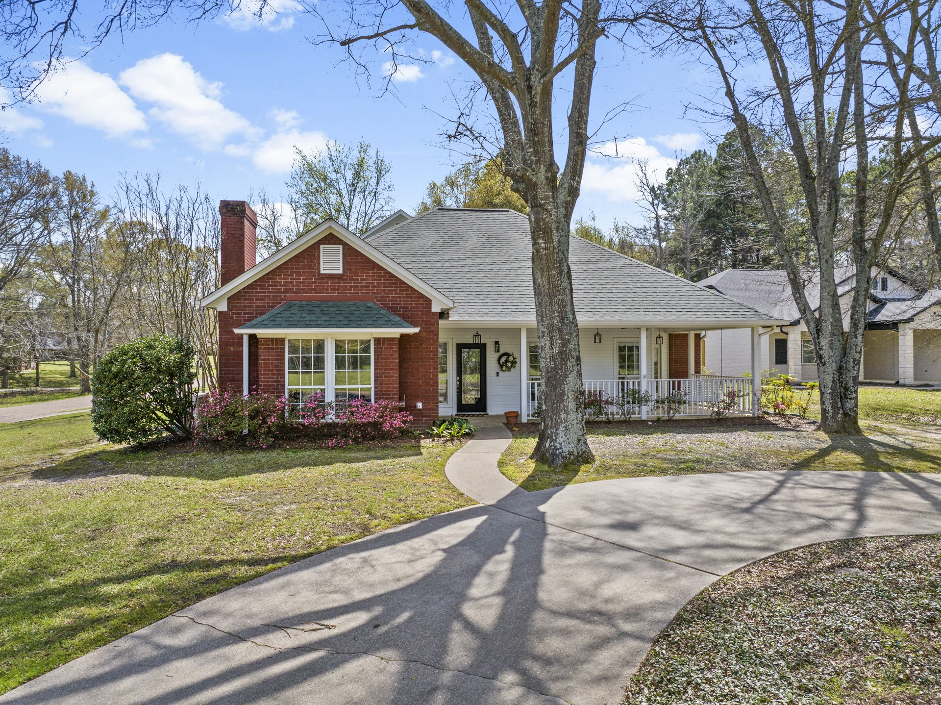822 Alexander Road