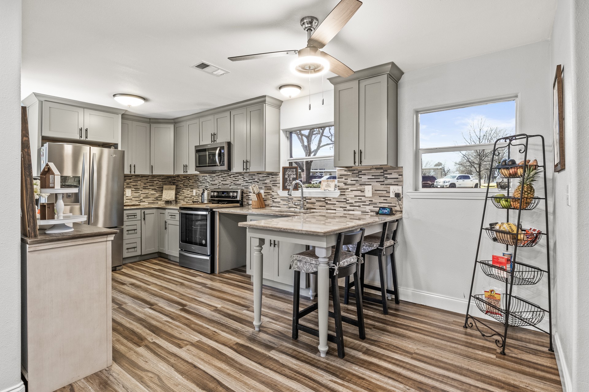 402 E Magnolia Drive