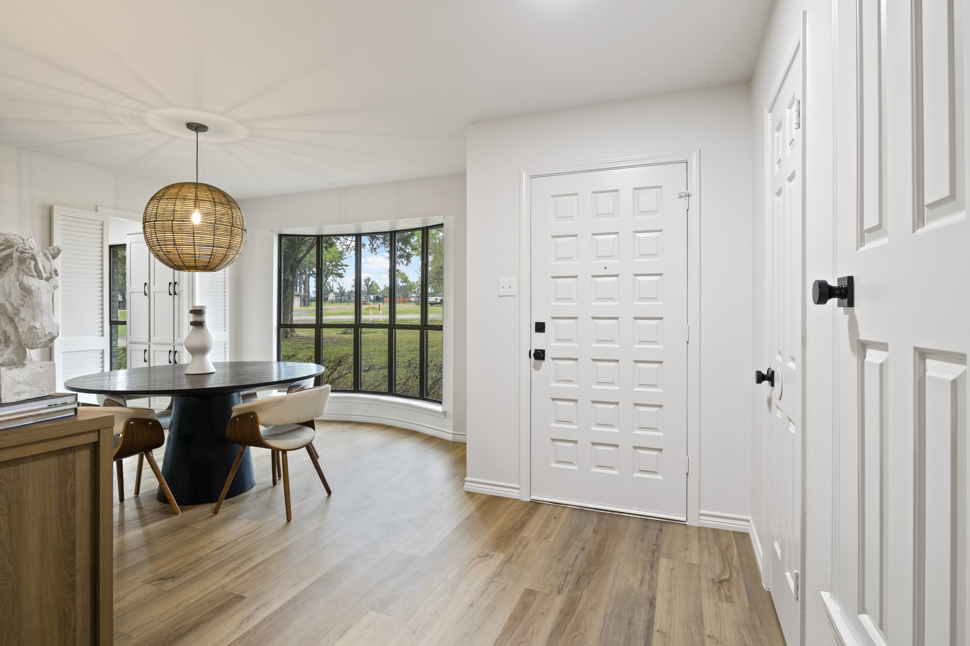 2533 Greenhill Road