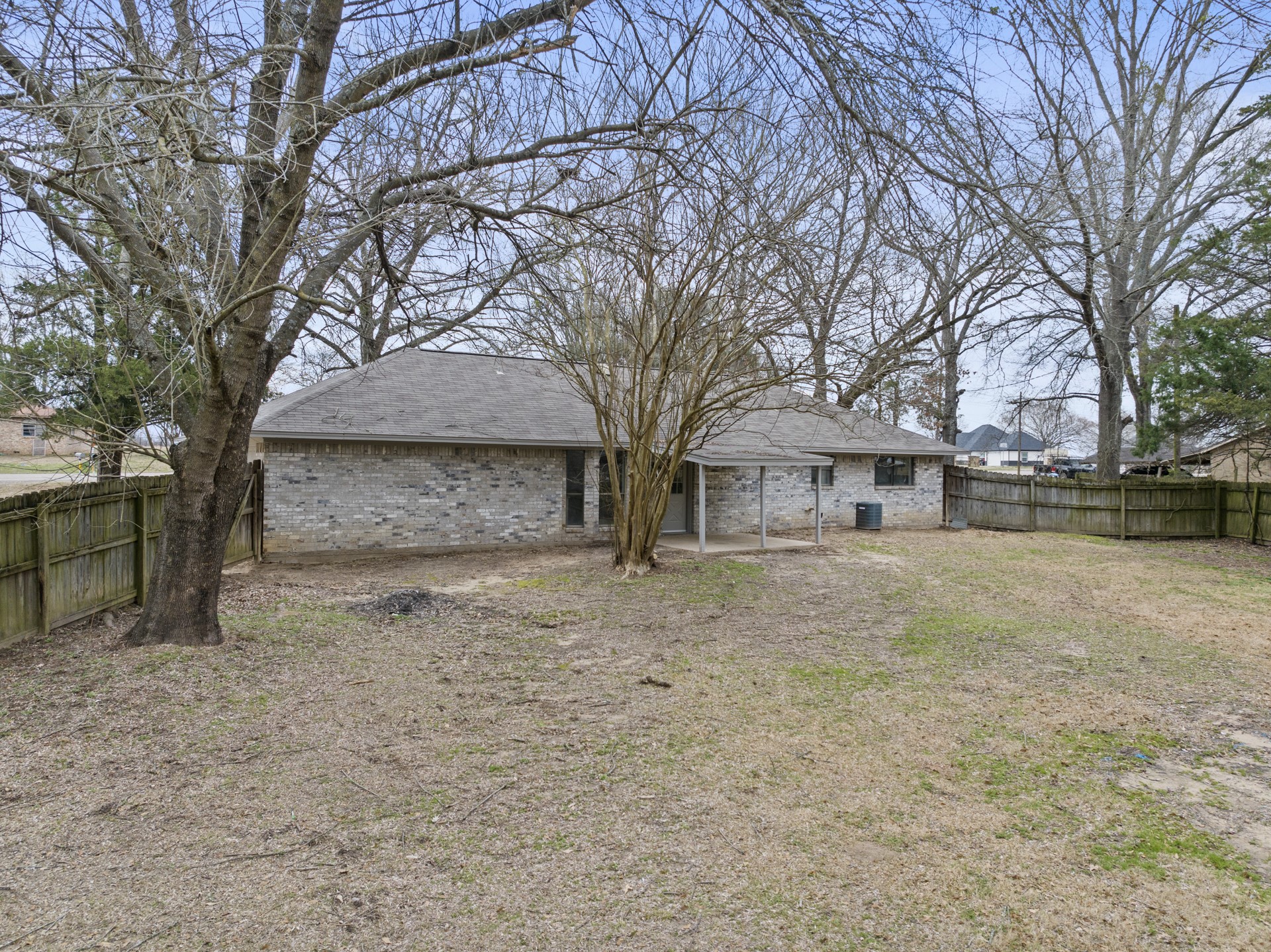 2533 Greenhill Road