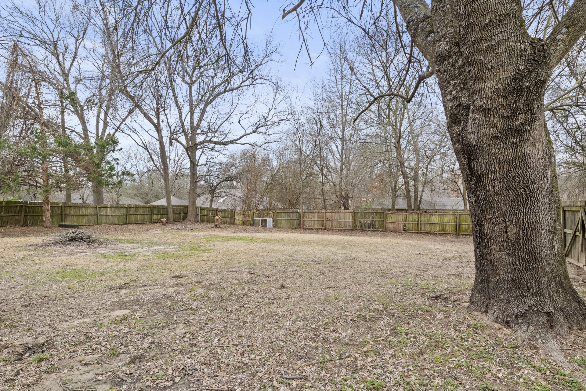 2533 Greenhill Road