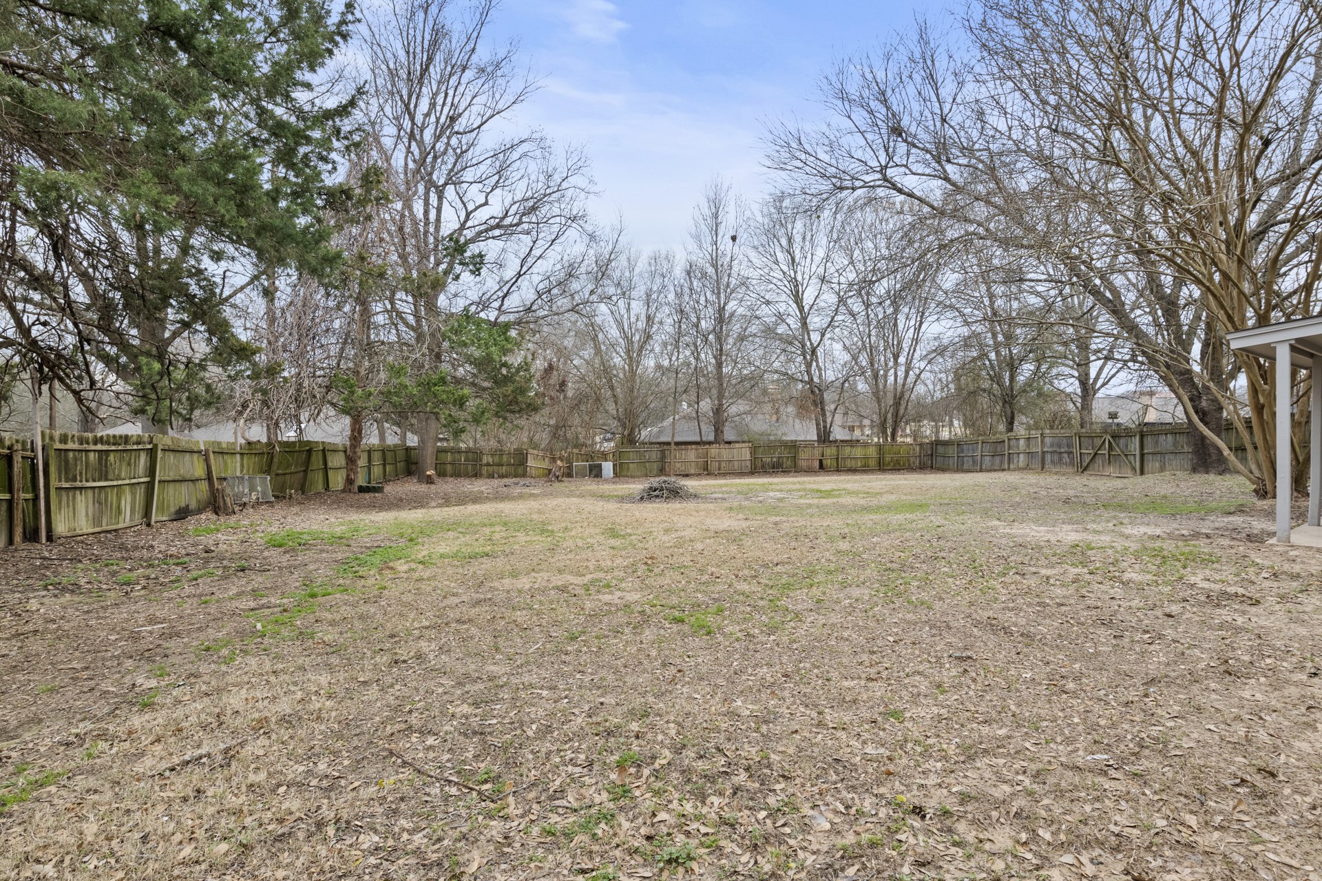 2533 Greenhill Road