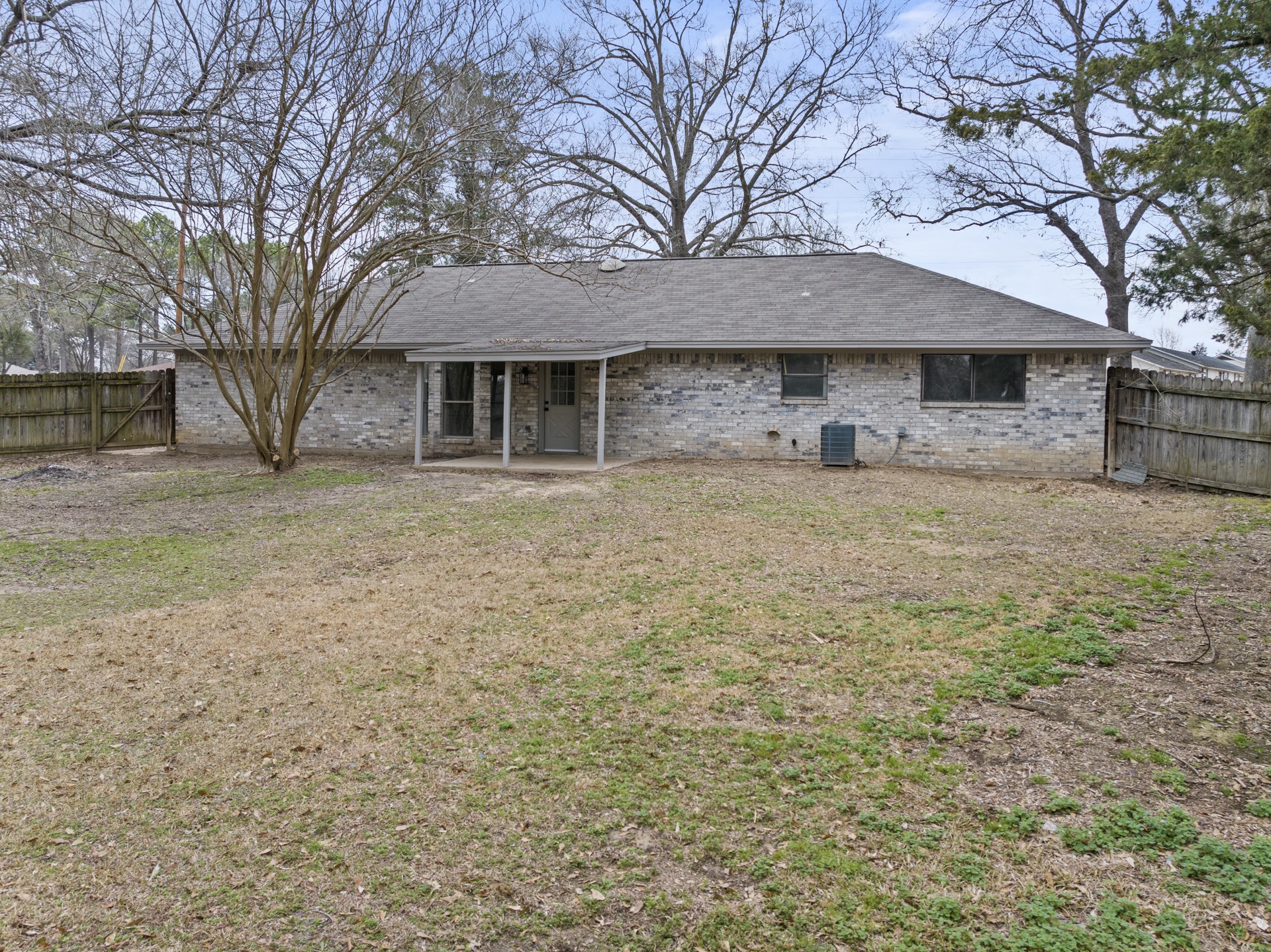 2533 Greenhill Road
