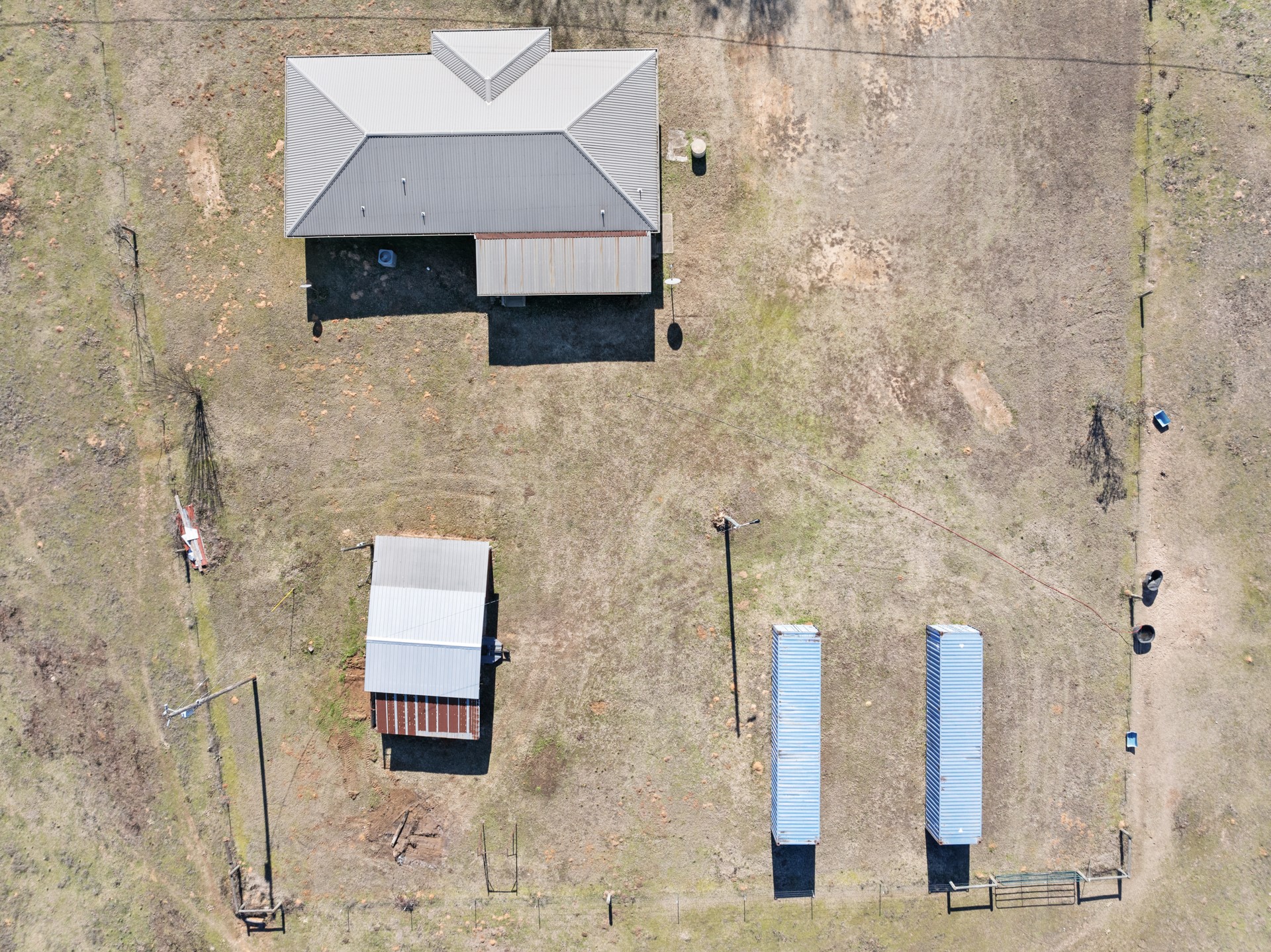 1135 COUNTY ROAD 2112