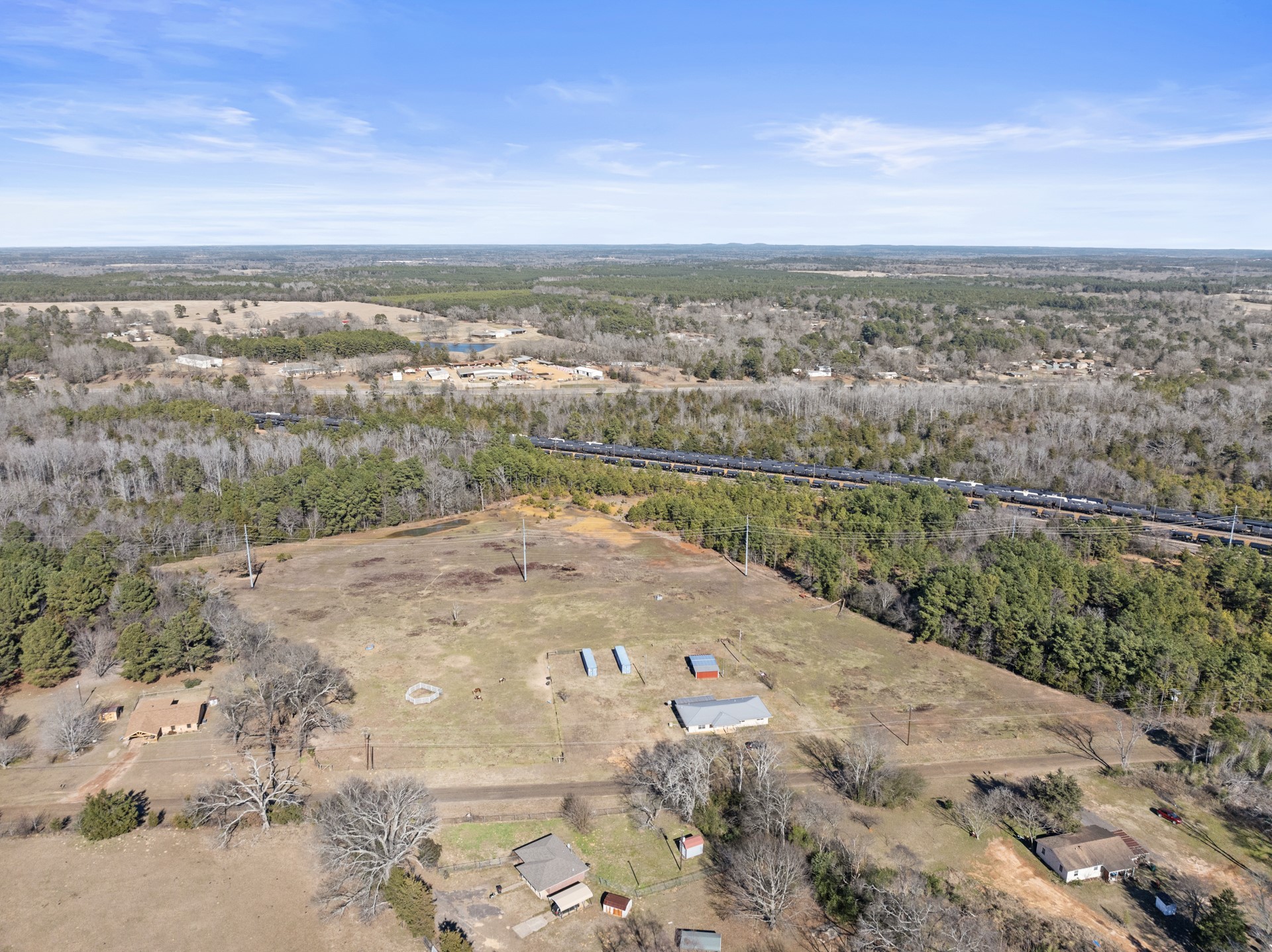 1135 COUNTY ROAD 2112