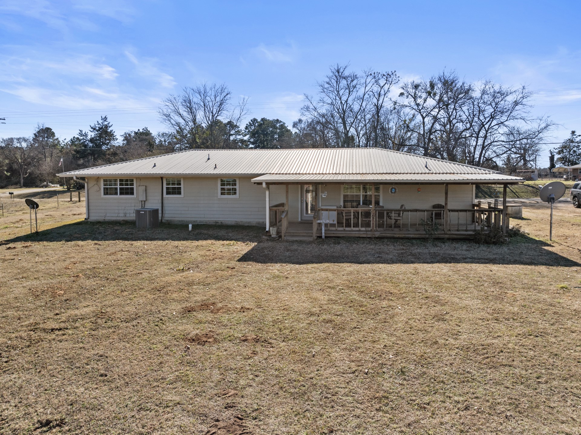 1135 COUNTY ROAD 2112
