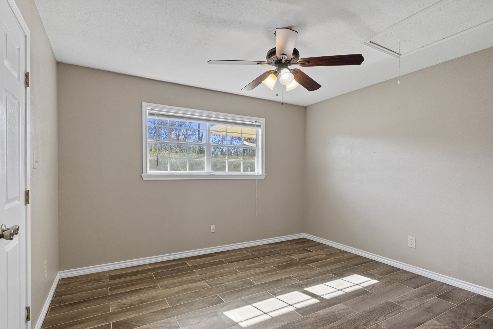 1135 COUNTY ROAD 2112
