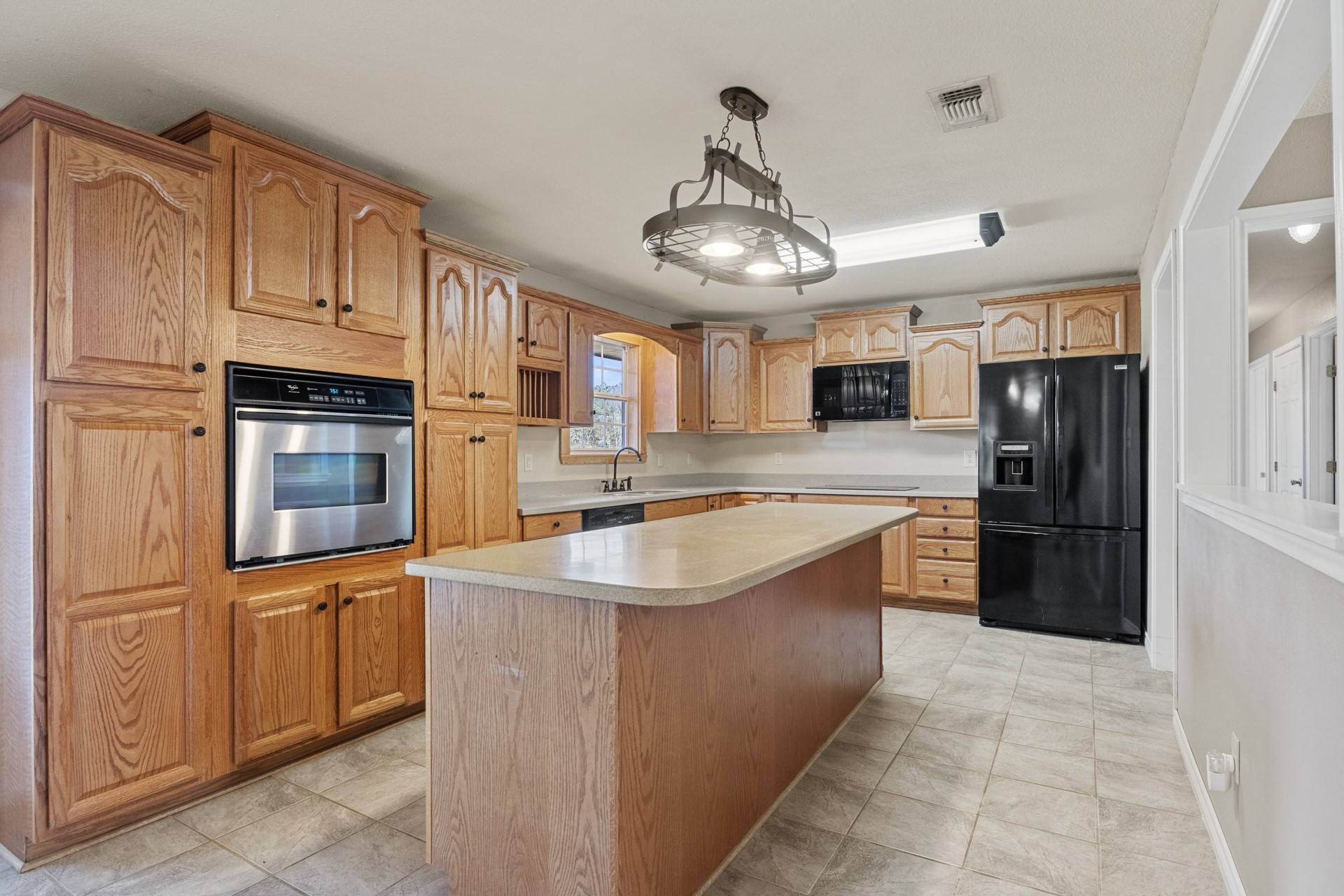 1135 COUNTY ROAD 2112