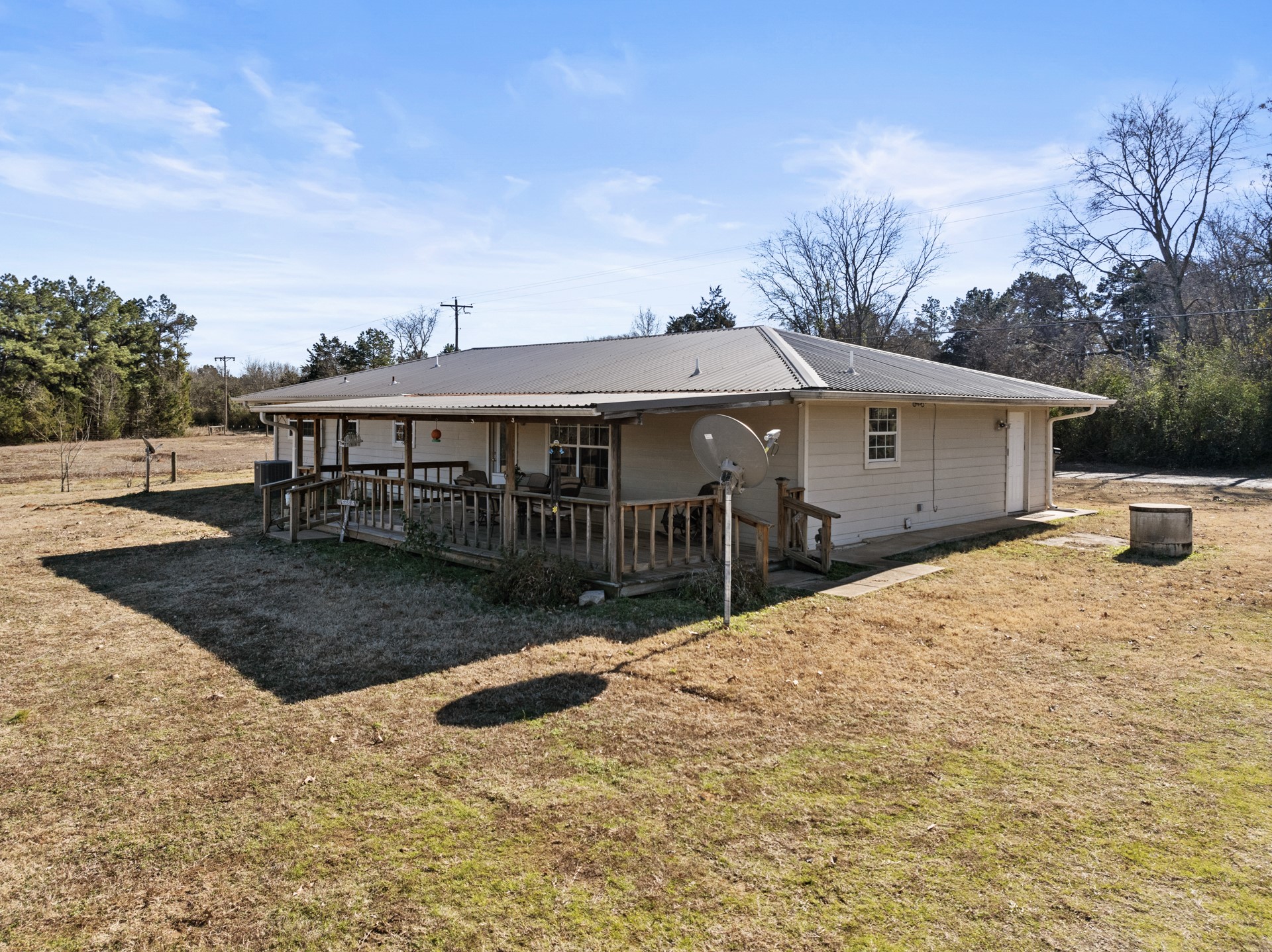 1135 COUNTY ROAD 2112