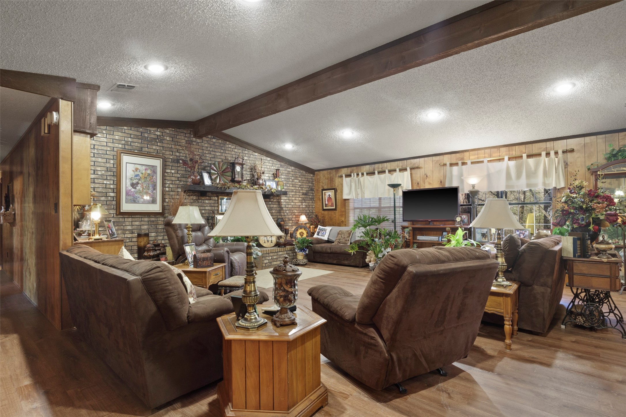 12869 US Highway 259 N