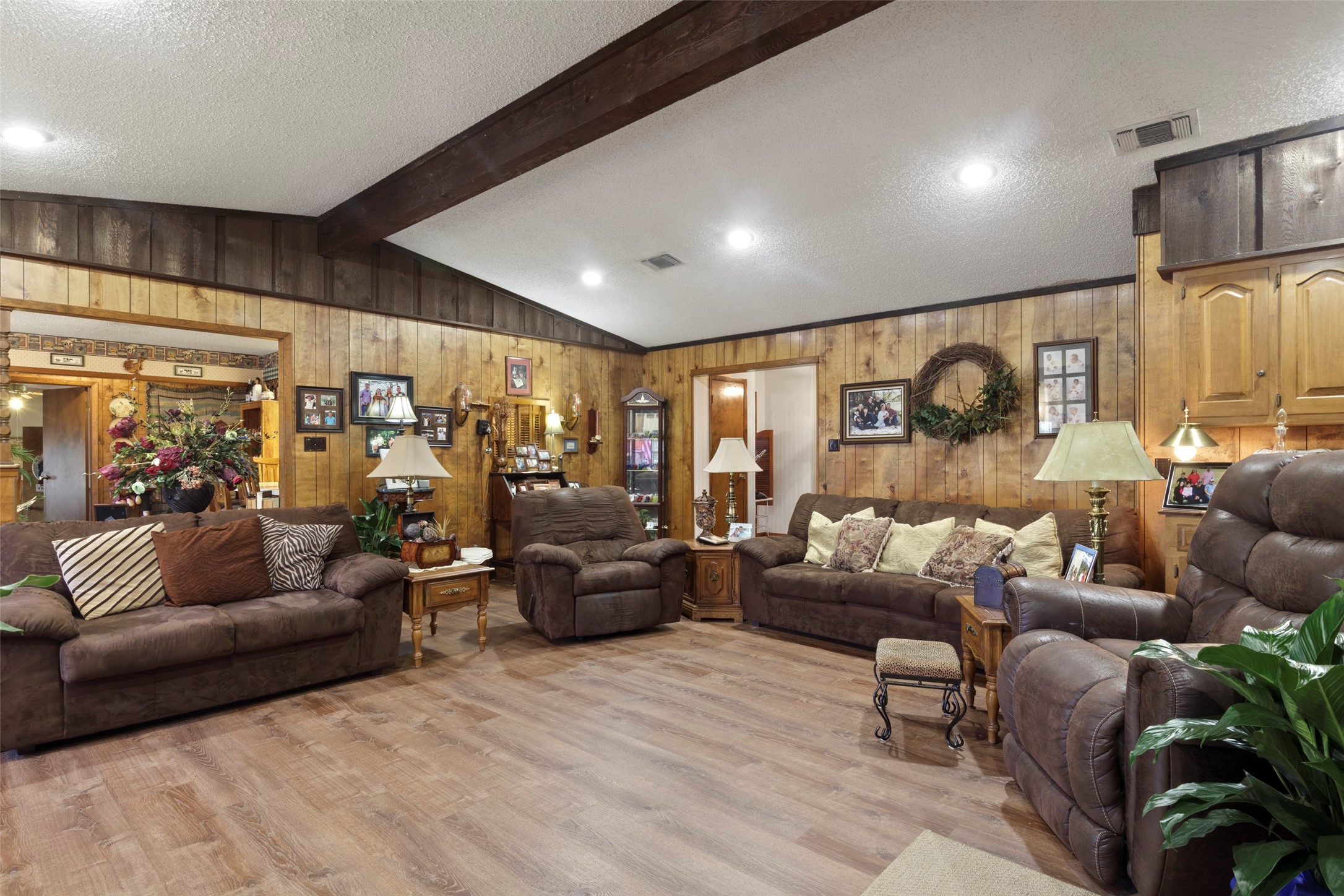 12869 US Highway 259 N
